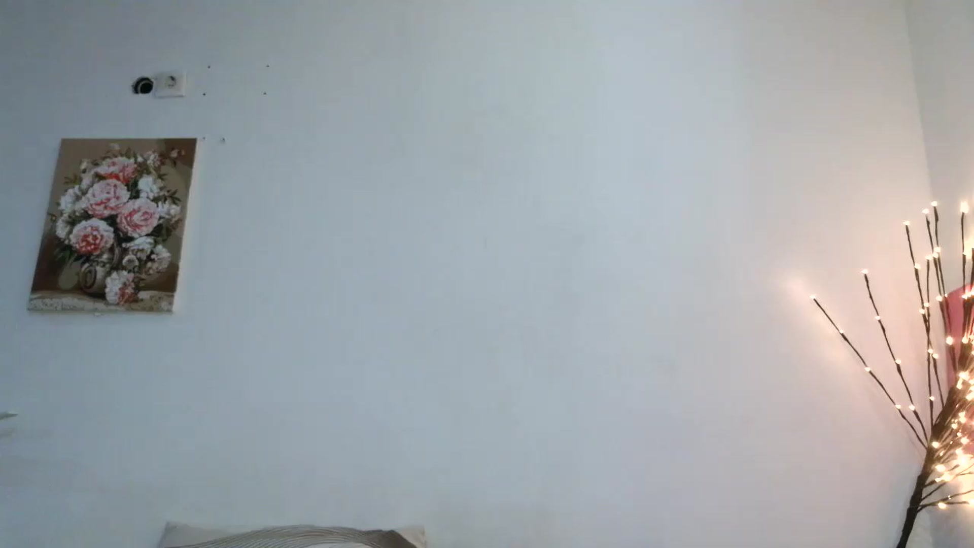 Gallery image thumbnail from NayaFrost's myfreecams stream on, 08/23/2026, 11:17 image 1 of 20