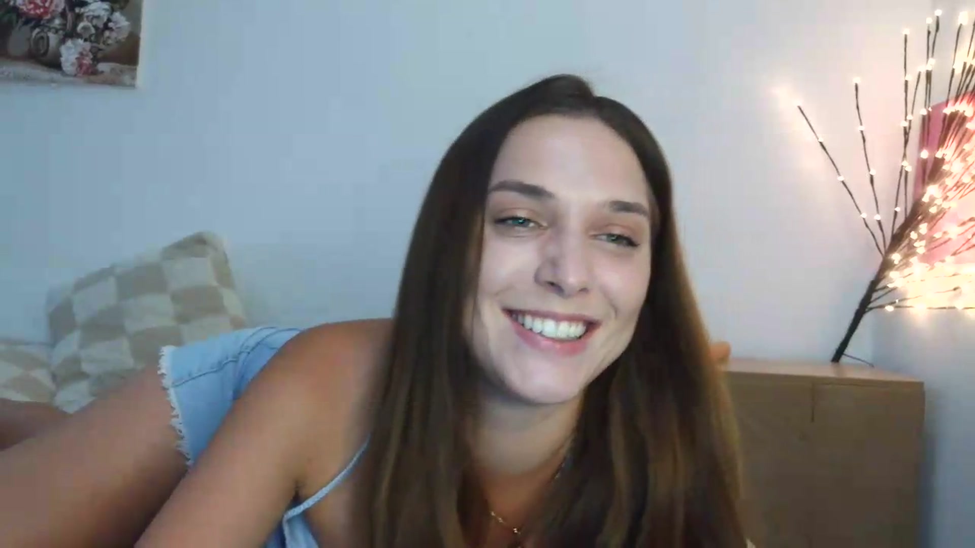 Gallery image thumbnail from NayaFrost's myfreecams stream on, 08/24/2026, 15:03 image 2 of 20