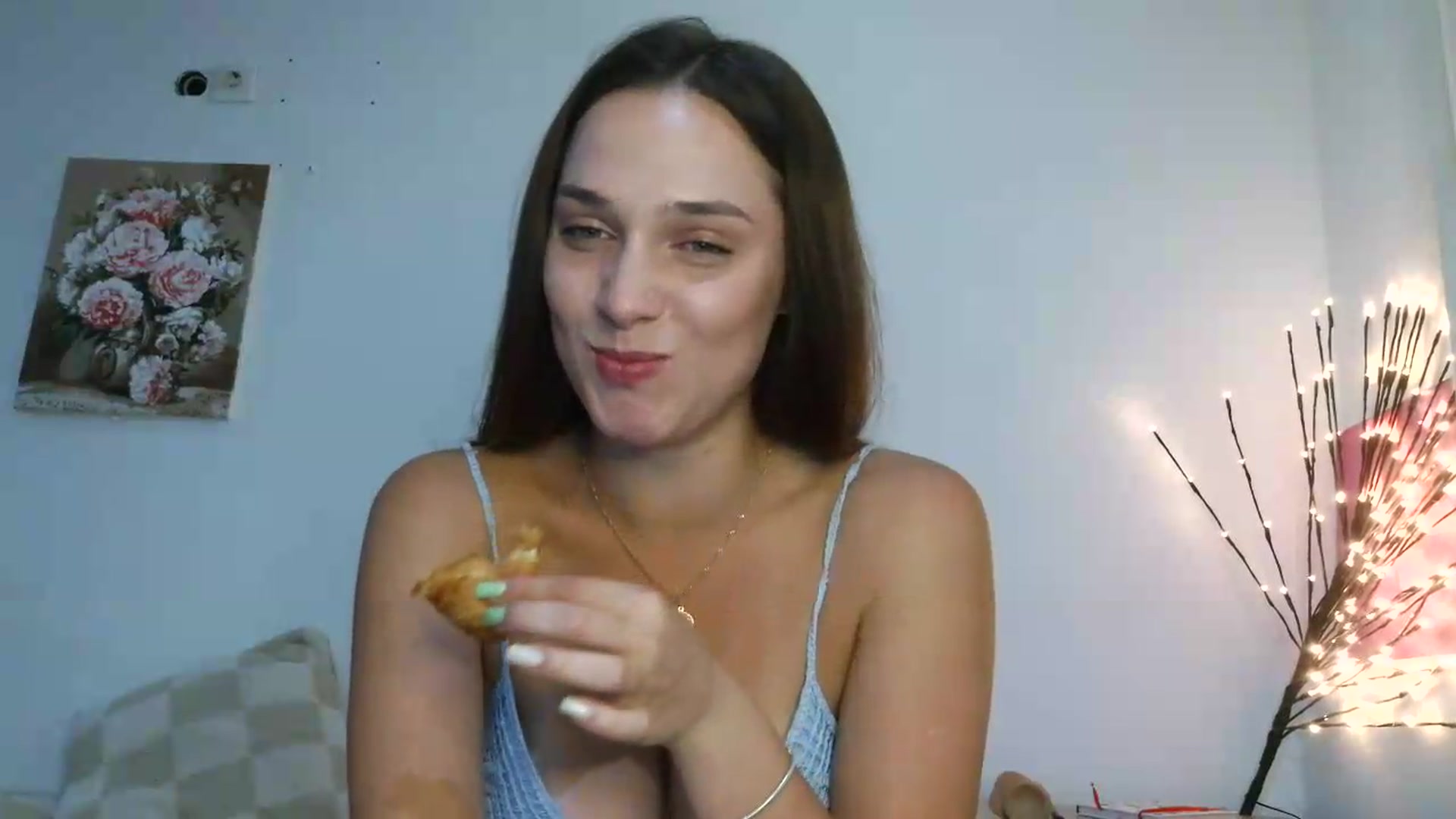 Gallery image thumbnail from NayaFrost's myfreecams stream on, 08/24/2026, 15:38 image 17 of 20
