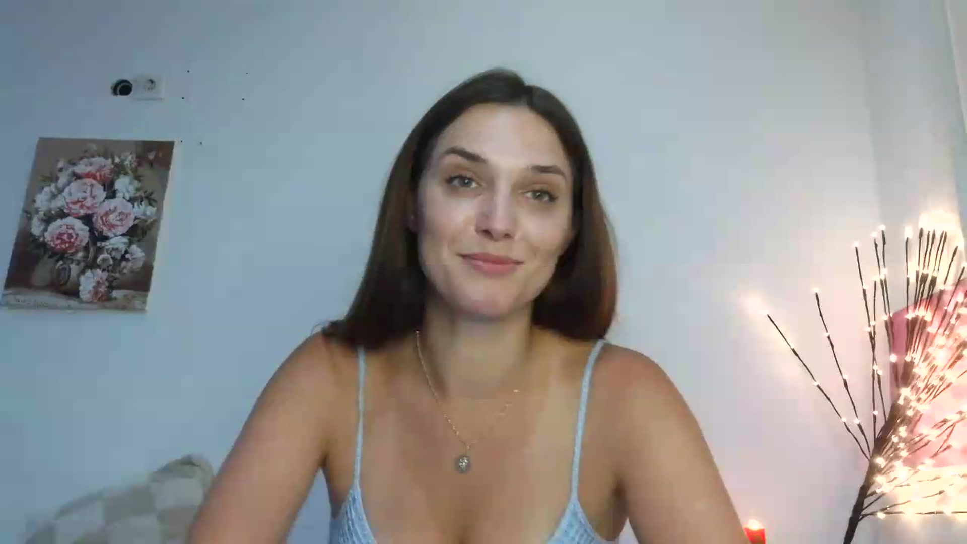 Gallery image thumbnail from NayaFrost's myfreecams stream on, 08/24/2026, 16:32 image 2 of 20
