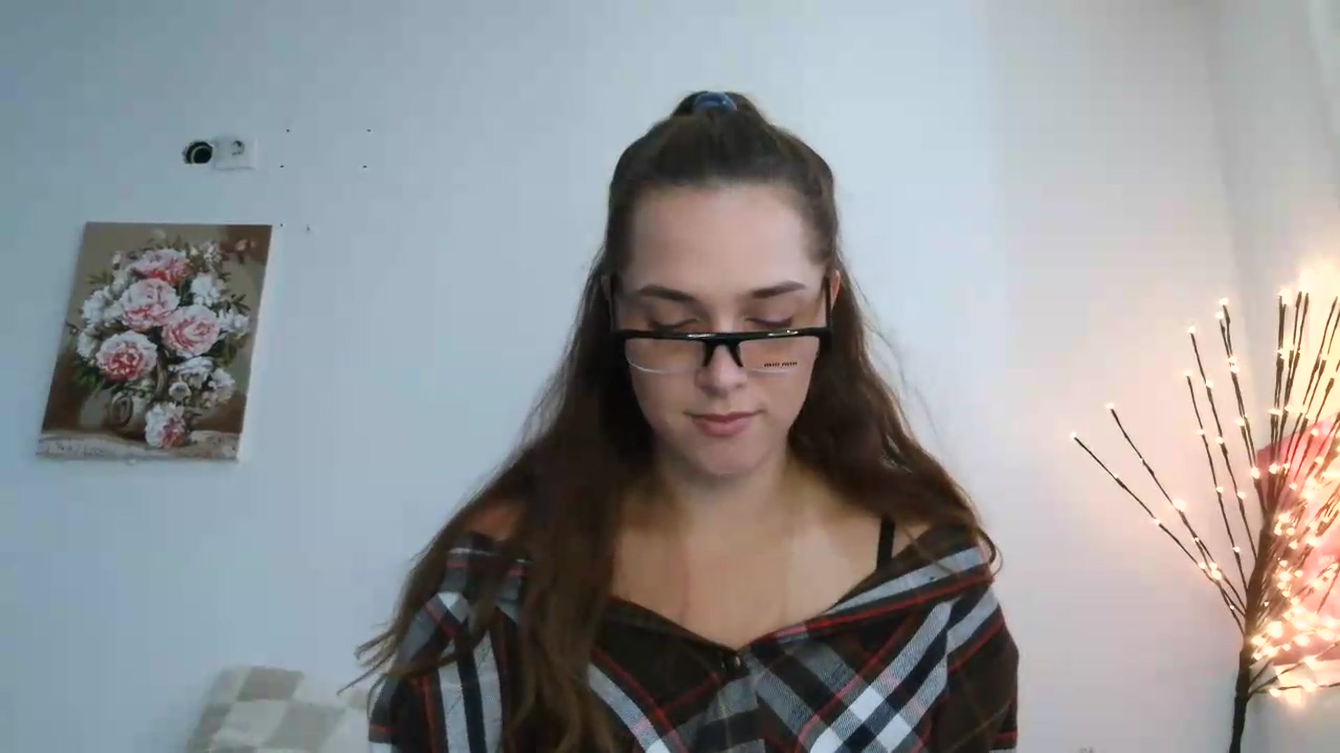 Gallery image thumbnail from NayaFrost's myfreecams stream on, 08/26/2026, 09:27 image 5 of 20