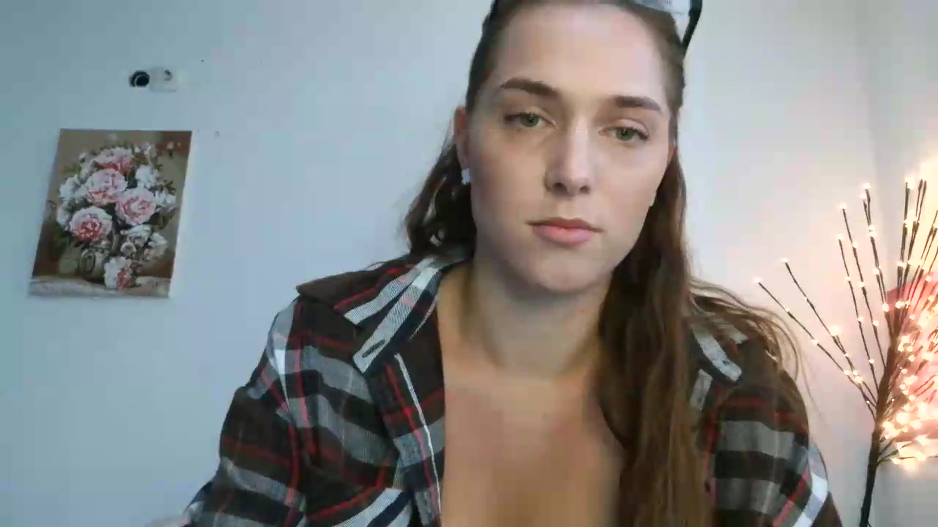 Gallery image thumbnail from NayaFrost's myfreecams stream on, 08/26/2026, 11:06 image 18 of 20