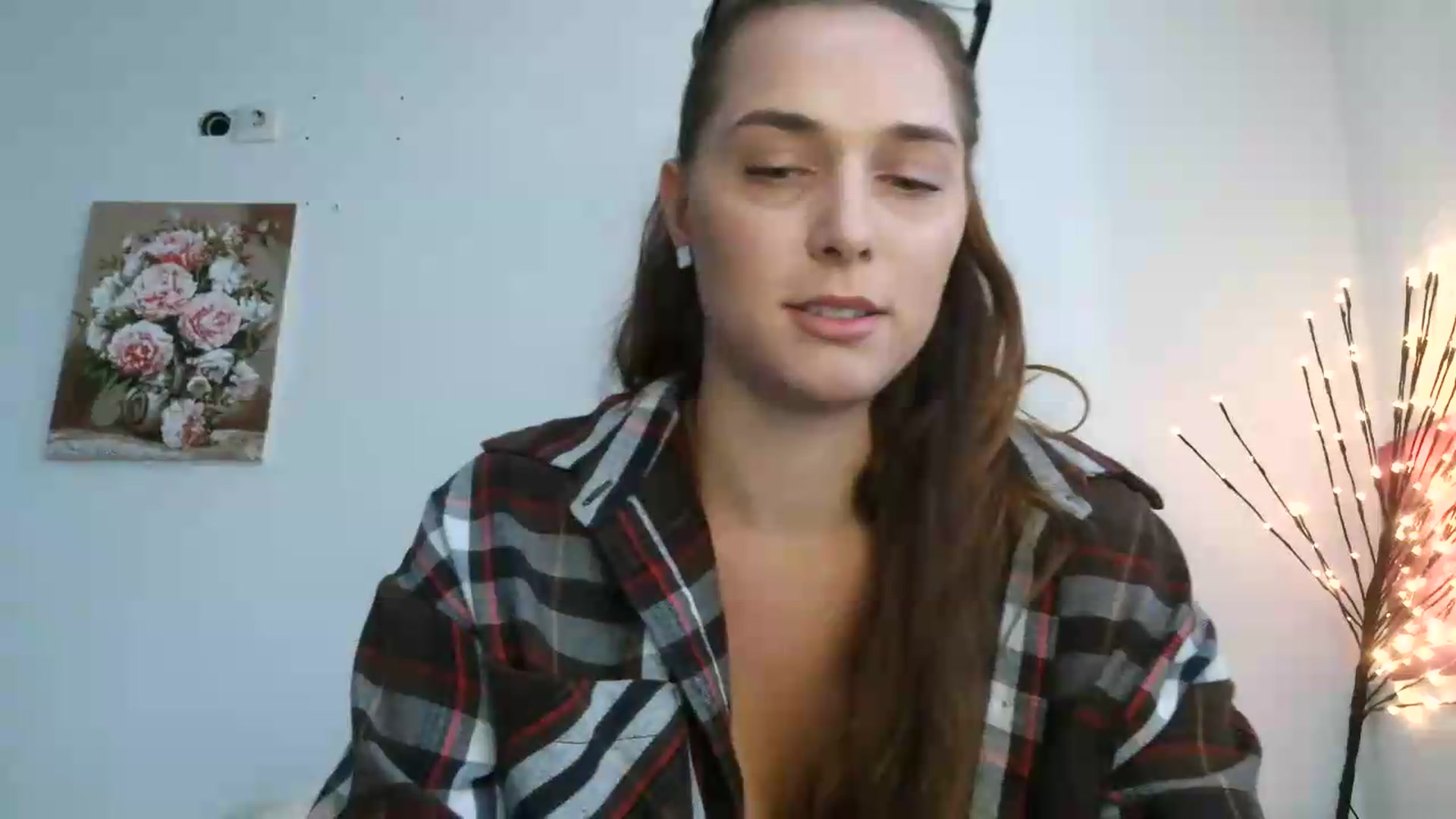 Gallery image thumbnail from NayaFrost's myfreecams stream on, 08/26/2026, 11:06 image 13 of 20