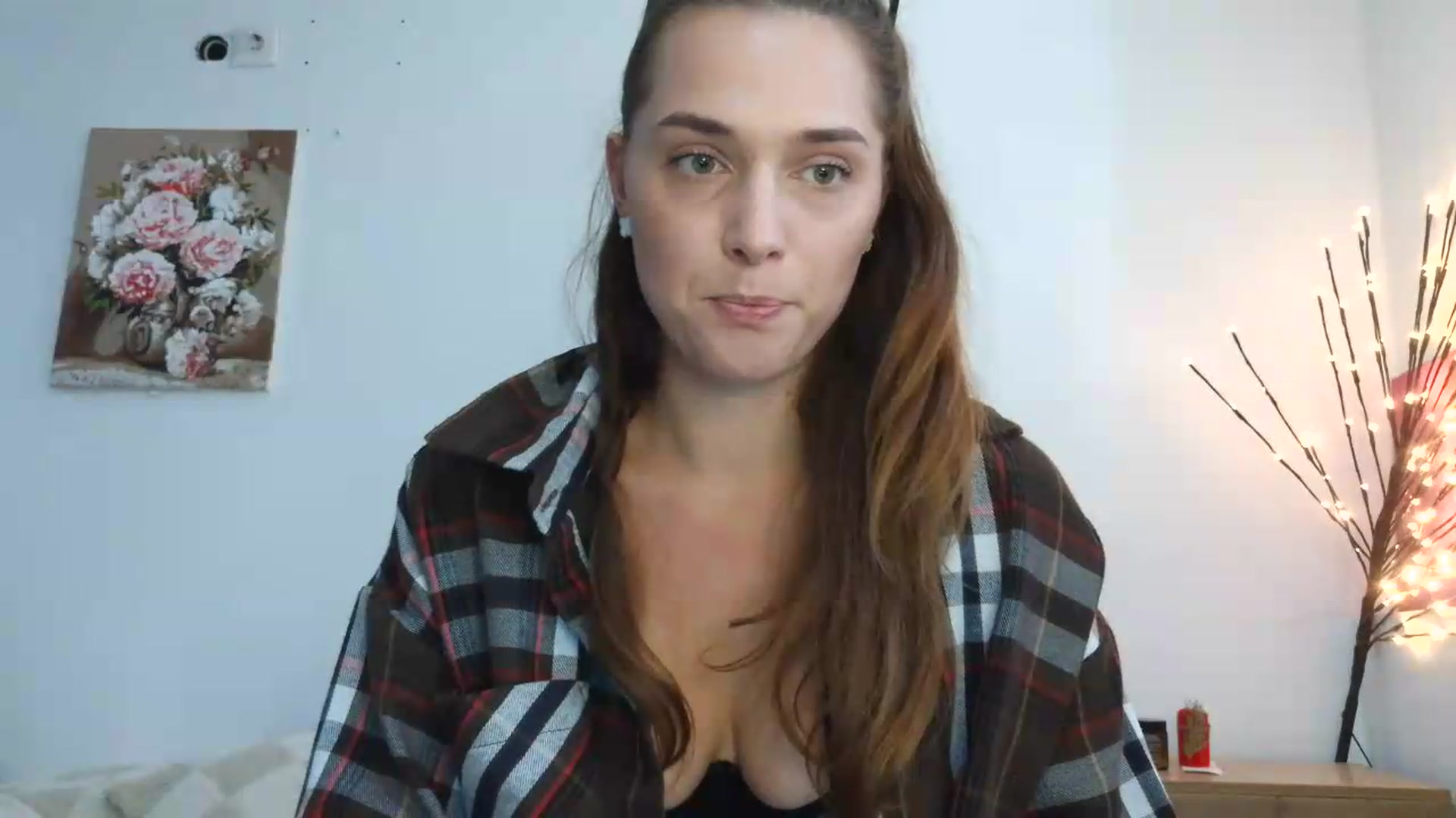 Gallery image thumbnail from NayaFrost's myfreecams stream on, 08/26/2026, 11:49 image 17 of 20