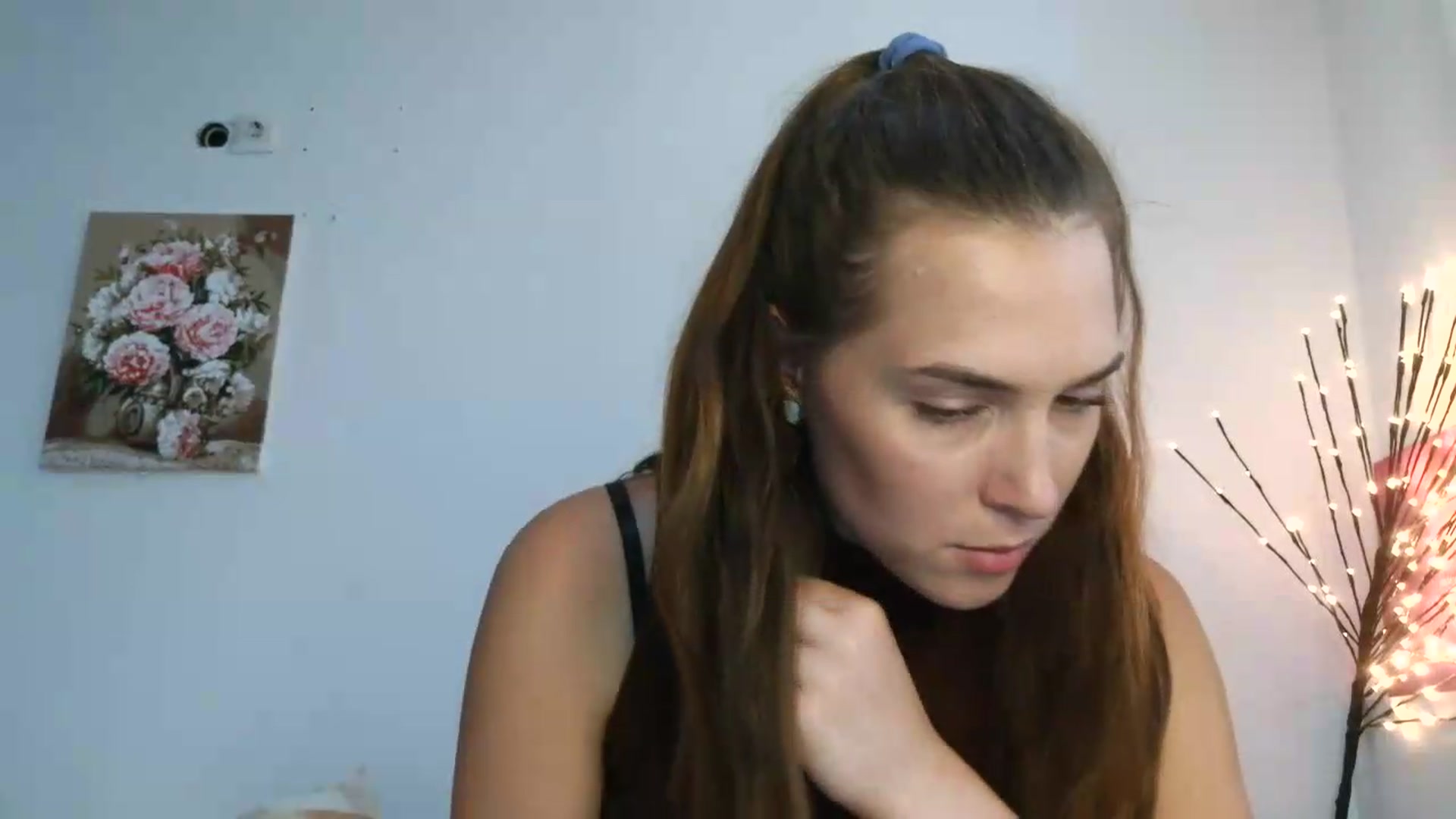 Gallery image thumbnail from NayaFrost's myfreecams stream on, 08/26/2026, 18:10 image 5 of 20