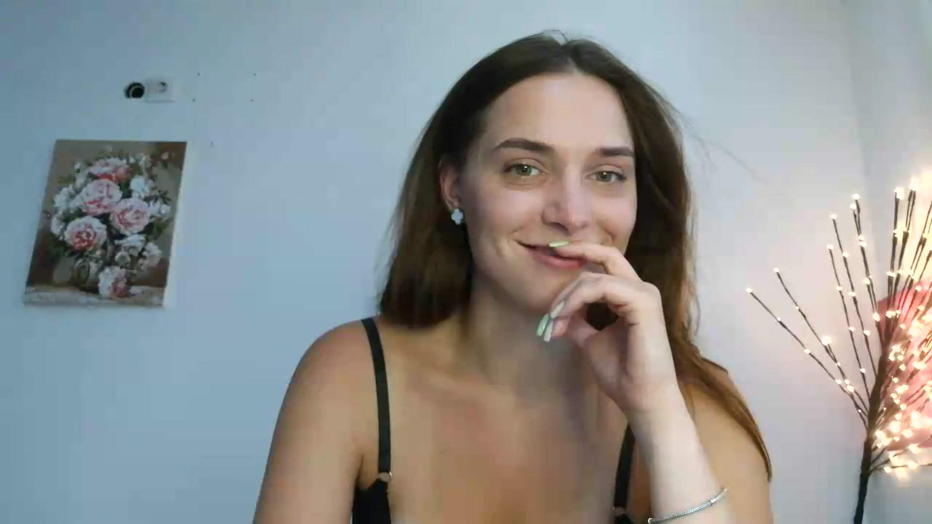 Gallery image thumbnail from NayaFrost's myfreecams stream on, 08/26/2026, 18:11 image 11 of 20