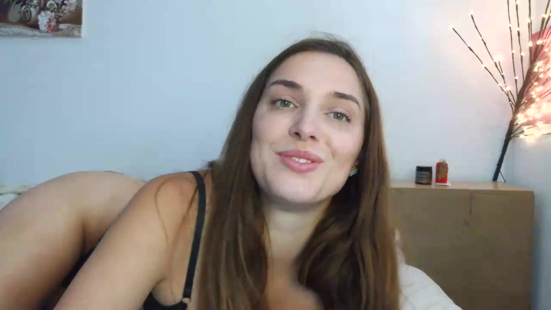 Gallery image thumbnail from NayaFrost's myfreecams stream on, 08/26/2026, 18:11 image 6 of 20