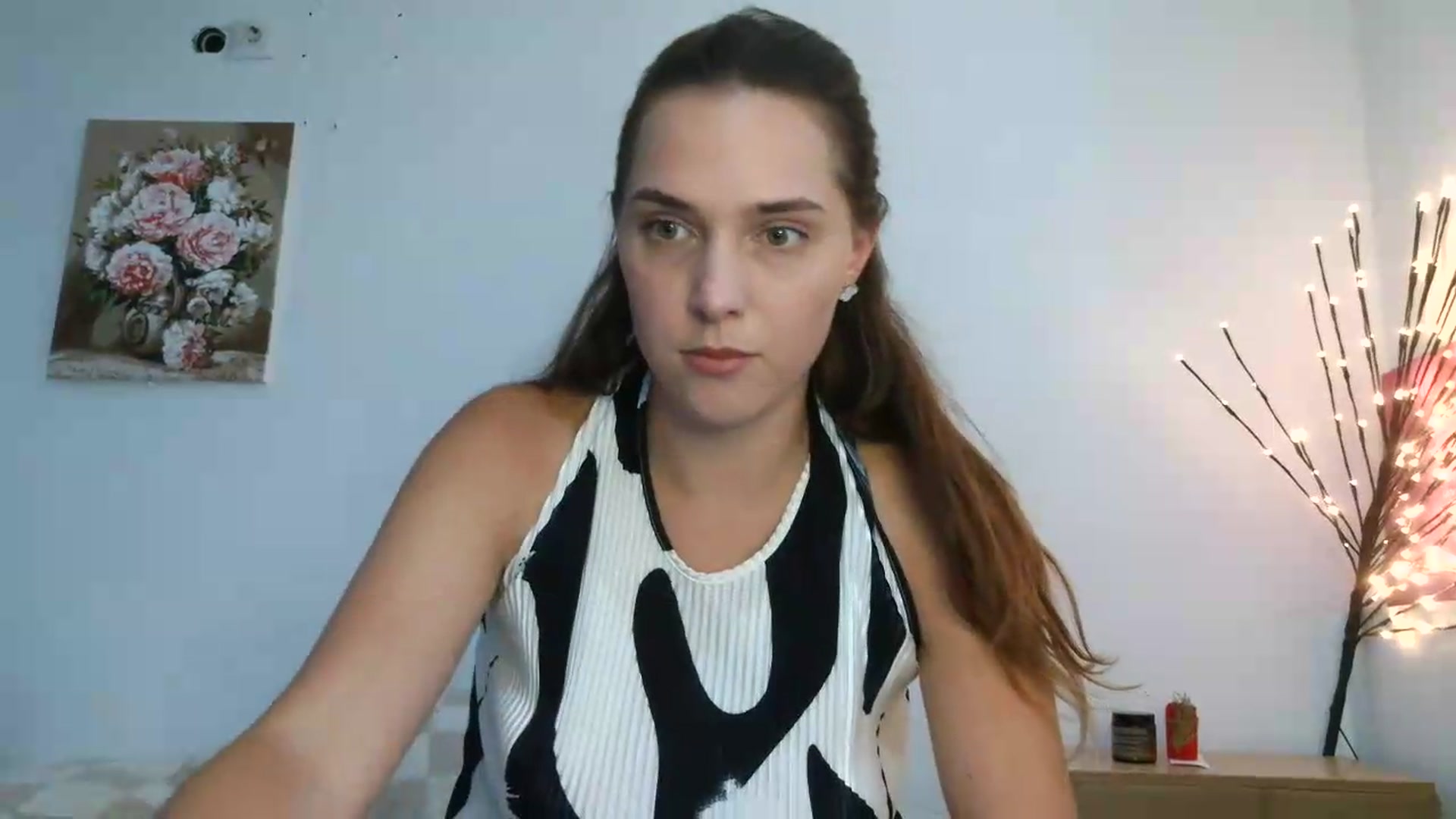 Gallery image thumbnail from NayaFrost's myfreecams stream on, 08/26/2026, 18:10 image 17 of 20