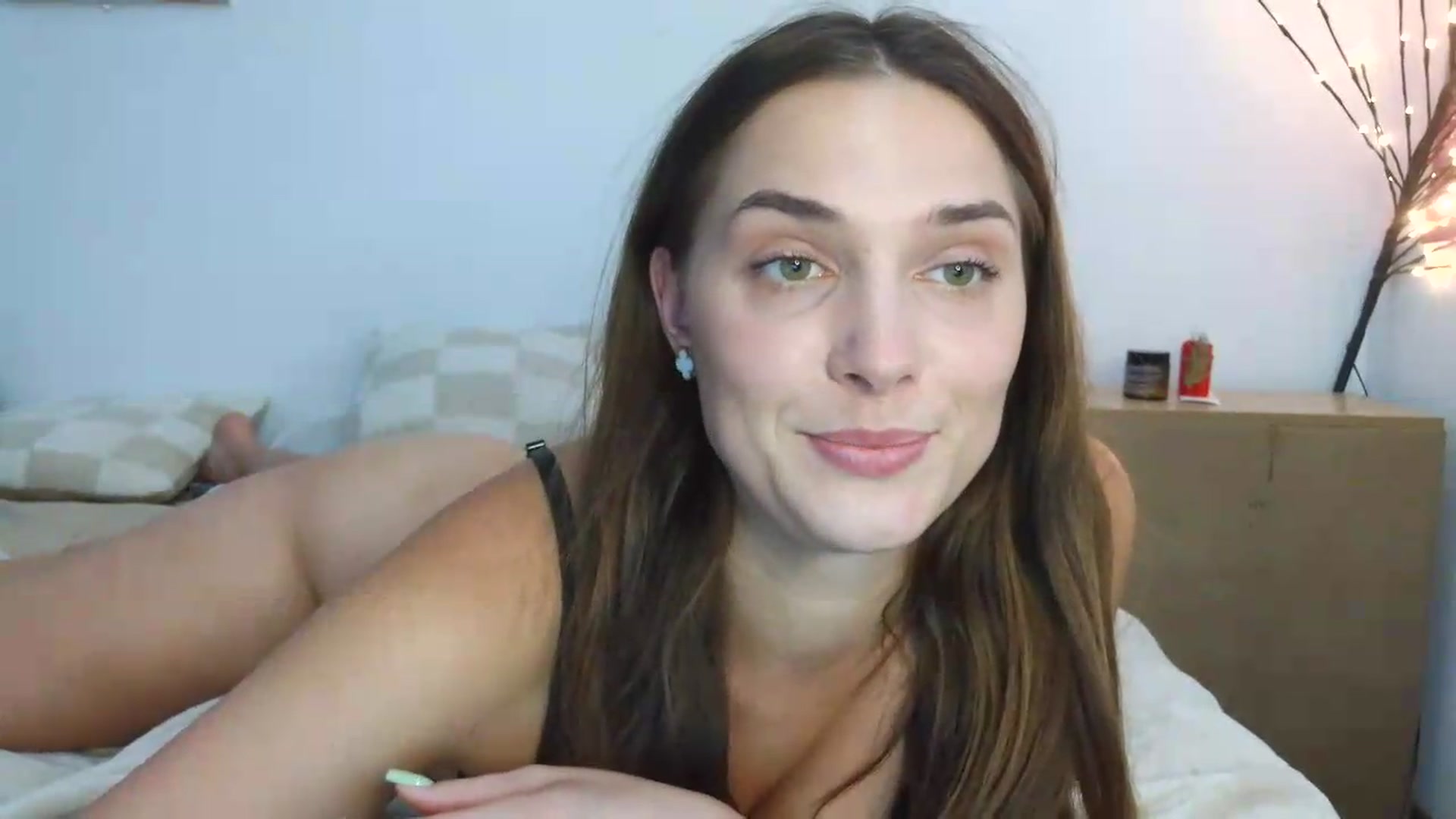 Gallery image thumbnail from NayaFrost's myfreecams stream on, 08/26/2026, 18:10 image 10 of 20