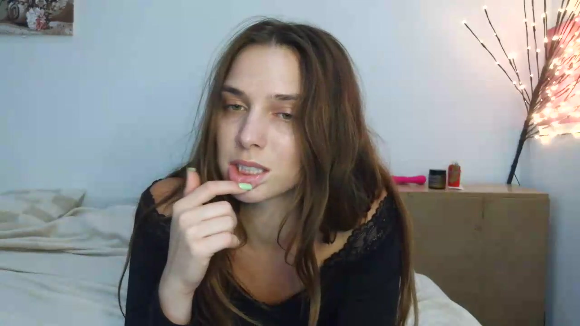 Gallery image thumbnail from NayaFrost's myfreecams stream on, 08/27/2026, 14:21 image 4 of 20