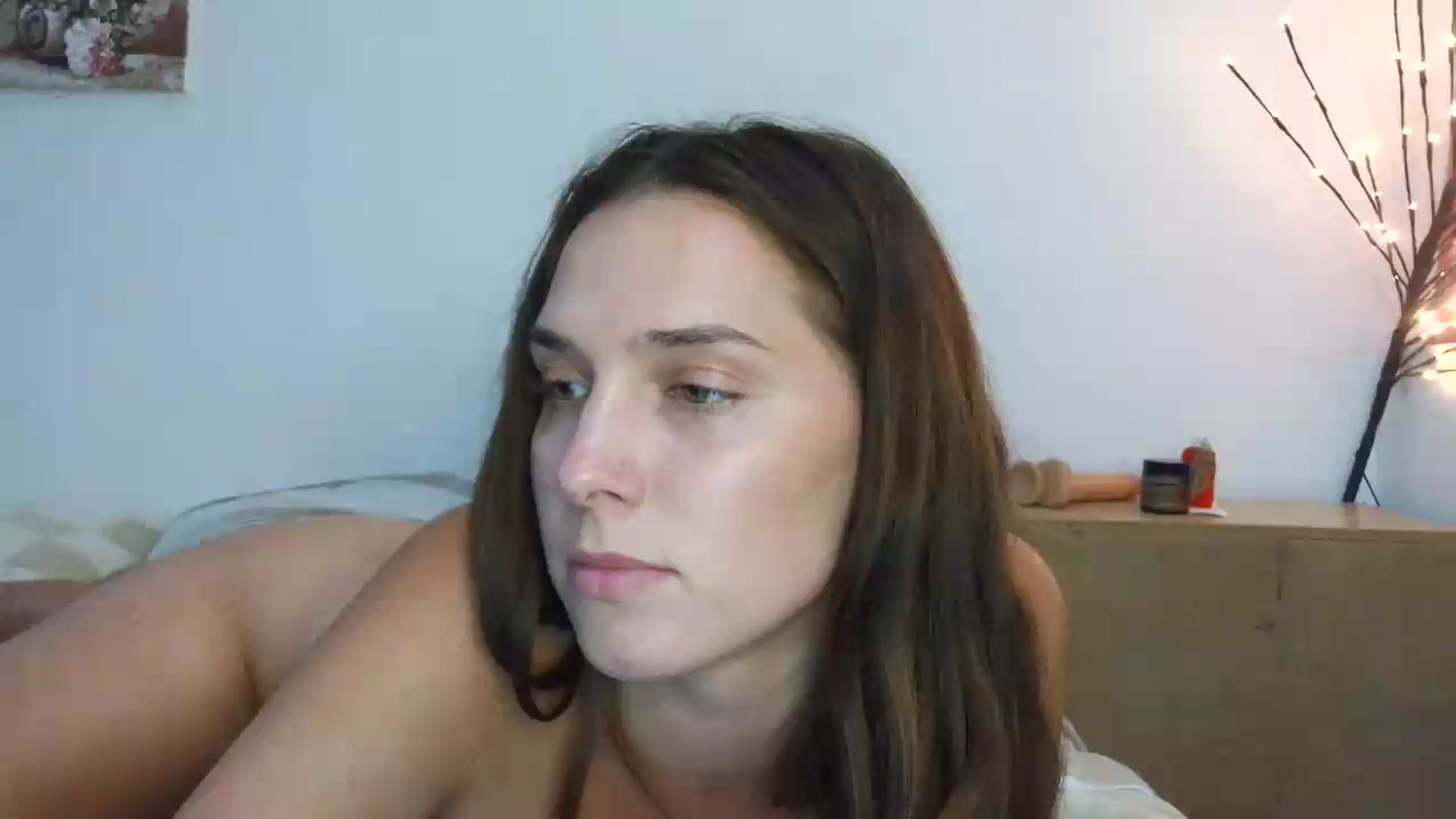 Gallery image thumbnail from NayaFrost's myfreecams stream on, 08/27/2026, 17:00 image 1 of 20