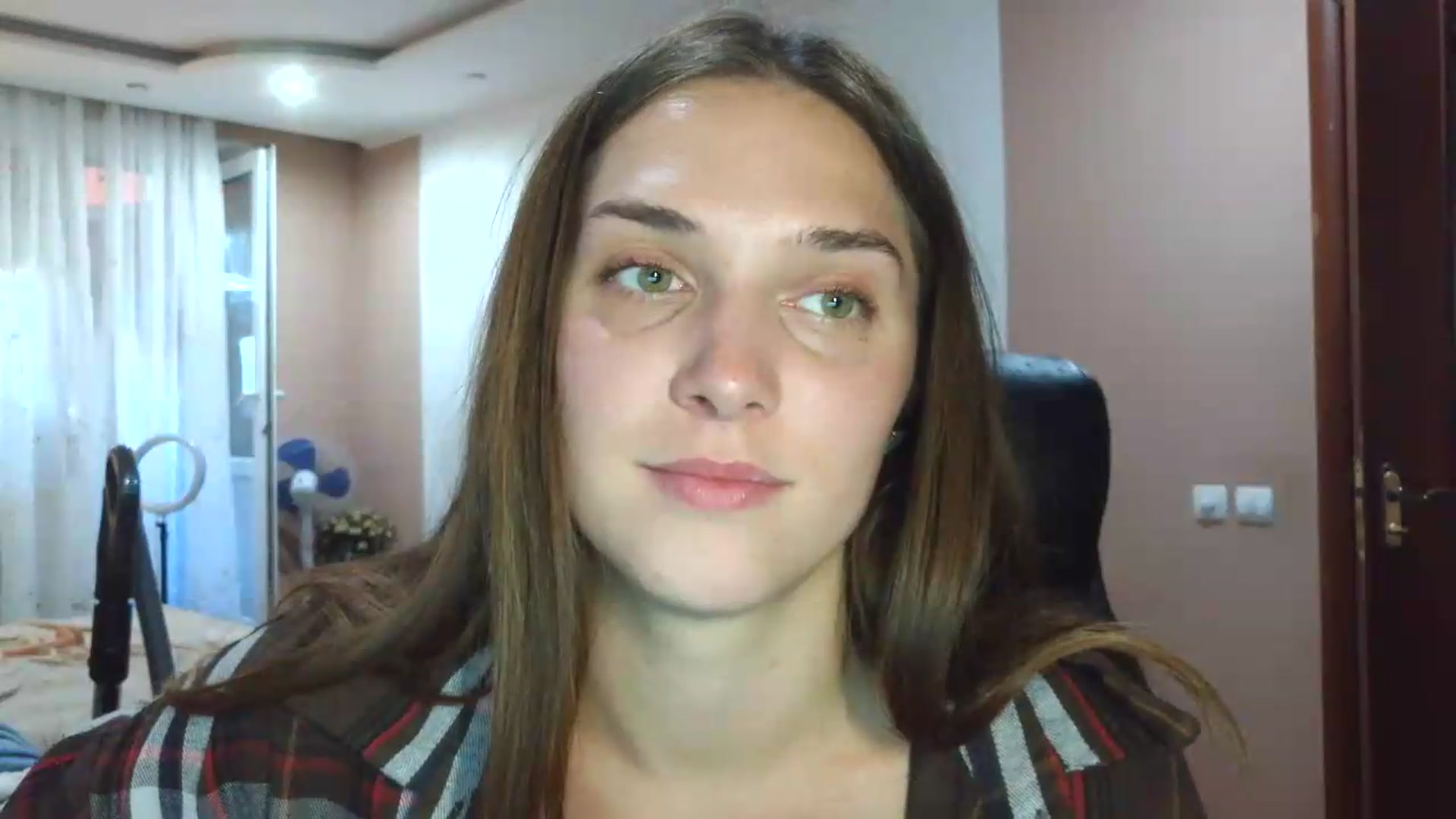 Gallery image thumbnail from NayaFrost's myfreecams stream on, 08/28/2026, 14:43 image 17 of 20