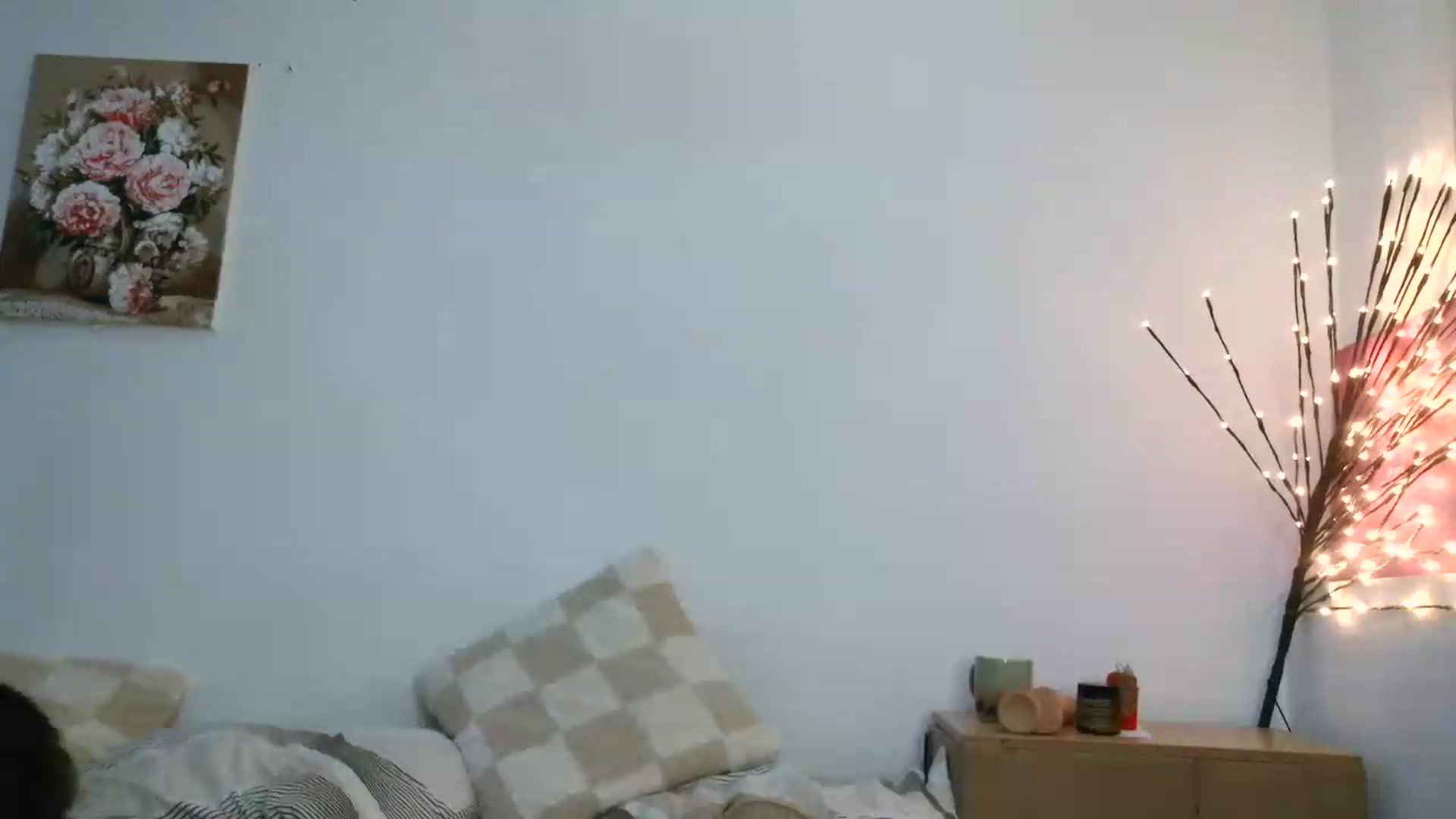Gallery image thumbnail from NayaFrost's myfreecams stream on, 08/28/2026, 15:43 image 16 of 20