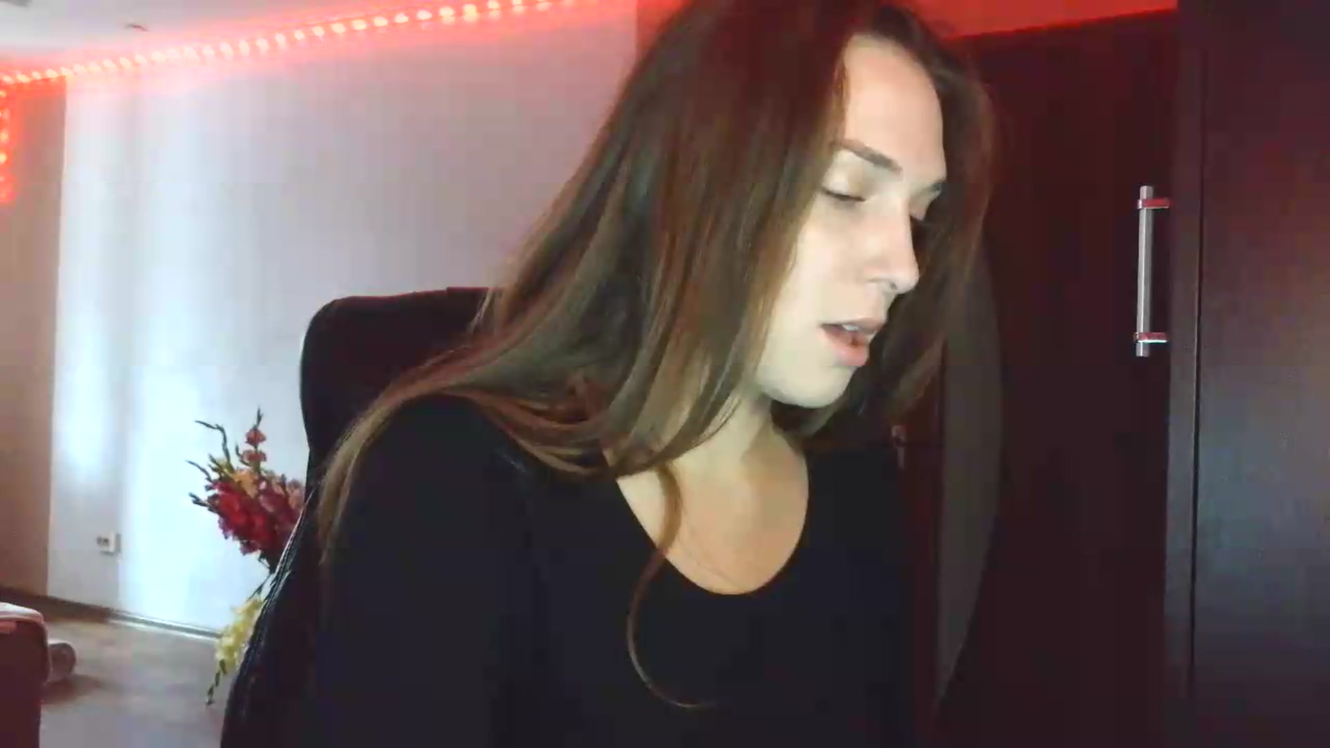 Gallery image thumbnail from NayaFrost's myfreecams stream on, 09/12/2026, 11:55 image 2 of 20