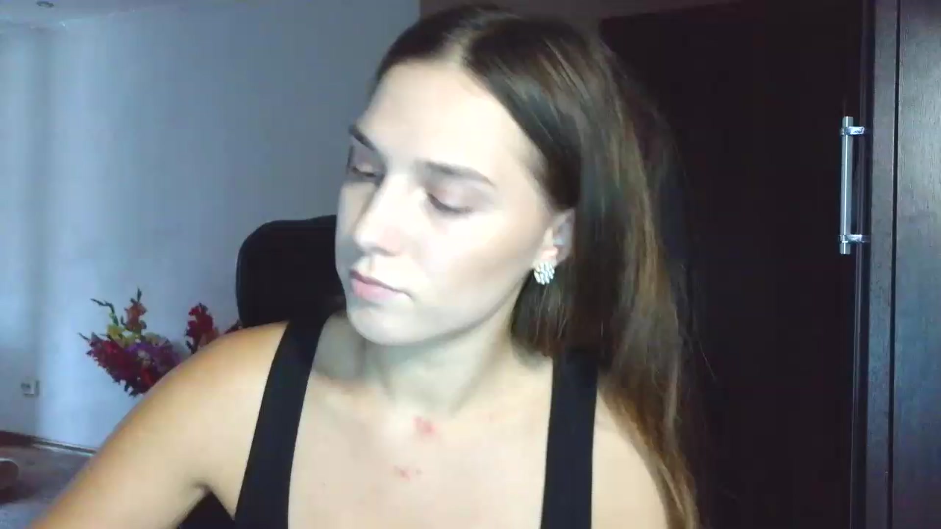 Gallery image thumbnail from NayaFrost's myfreecams stream on, 09/14/2026, 11:58 image 13 of 20