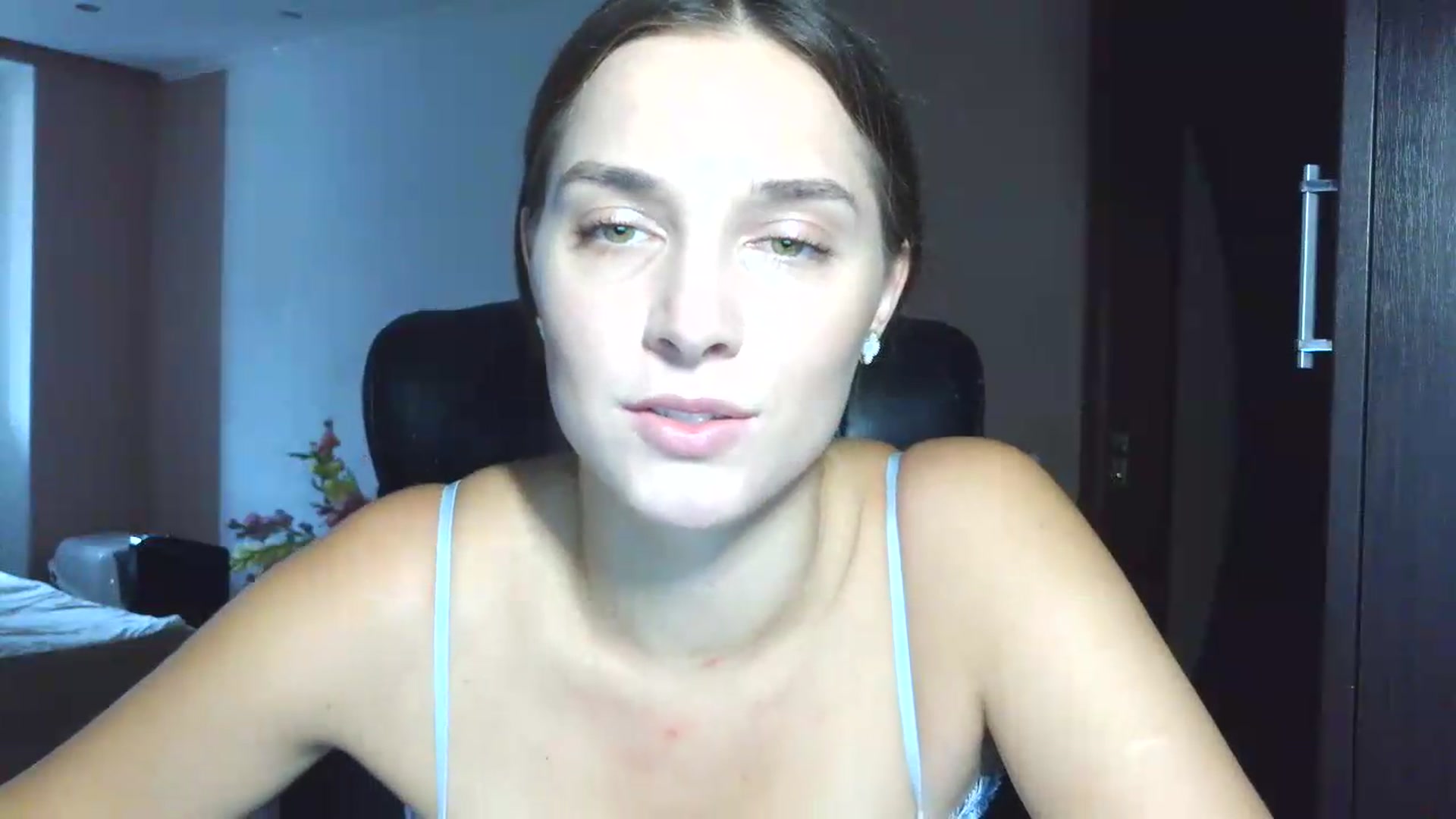 Gallery image thumbnail from NayaFrost's myfreecams stream on, 09/15/2026, 11:49 image 15 of 20