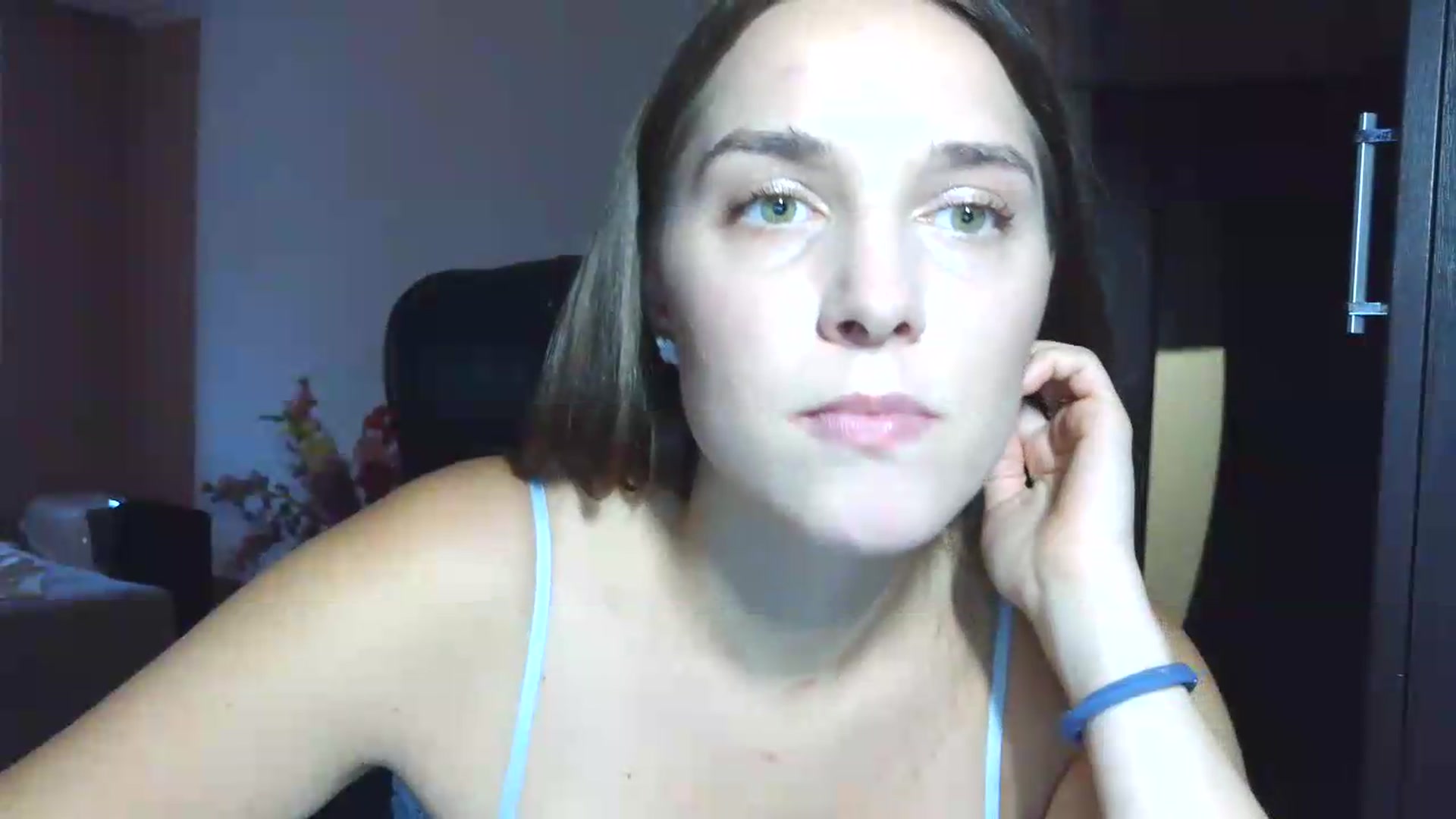 Gallery image thumbnail from NayaFrost's myfreecams stream on, 09/15/2026, 14:15 image 15 of 20