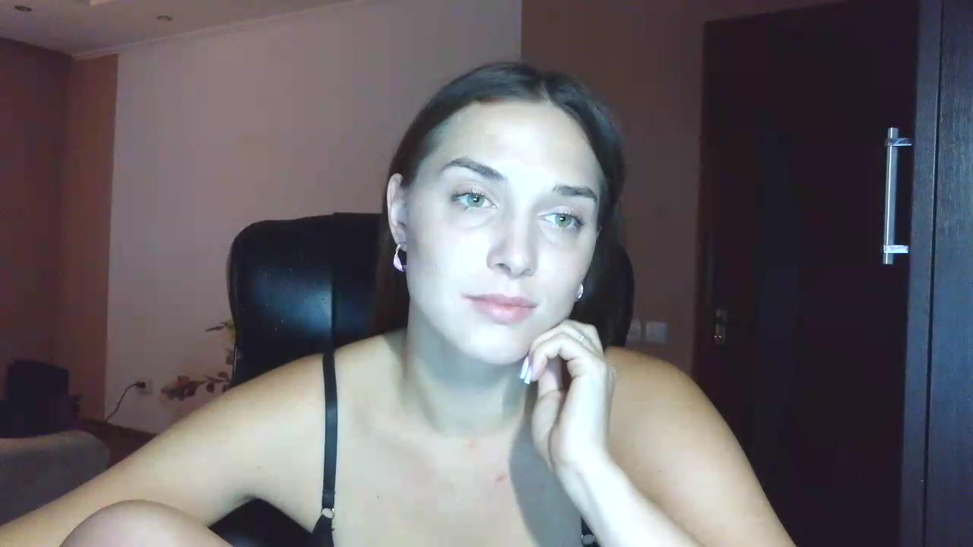 Gallery image thumbnail from NayaFrost's myfreecams stream on, 09/17/2026, 15:53 image 16 of 20