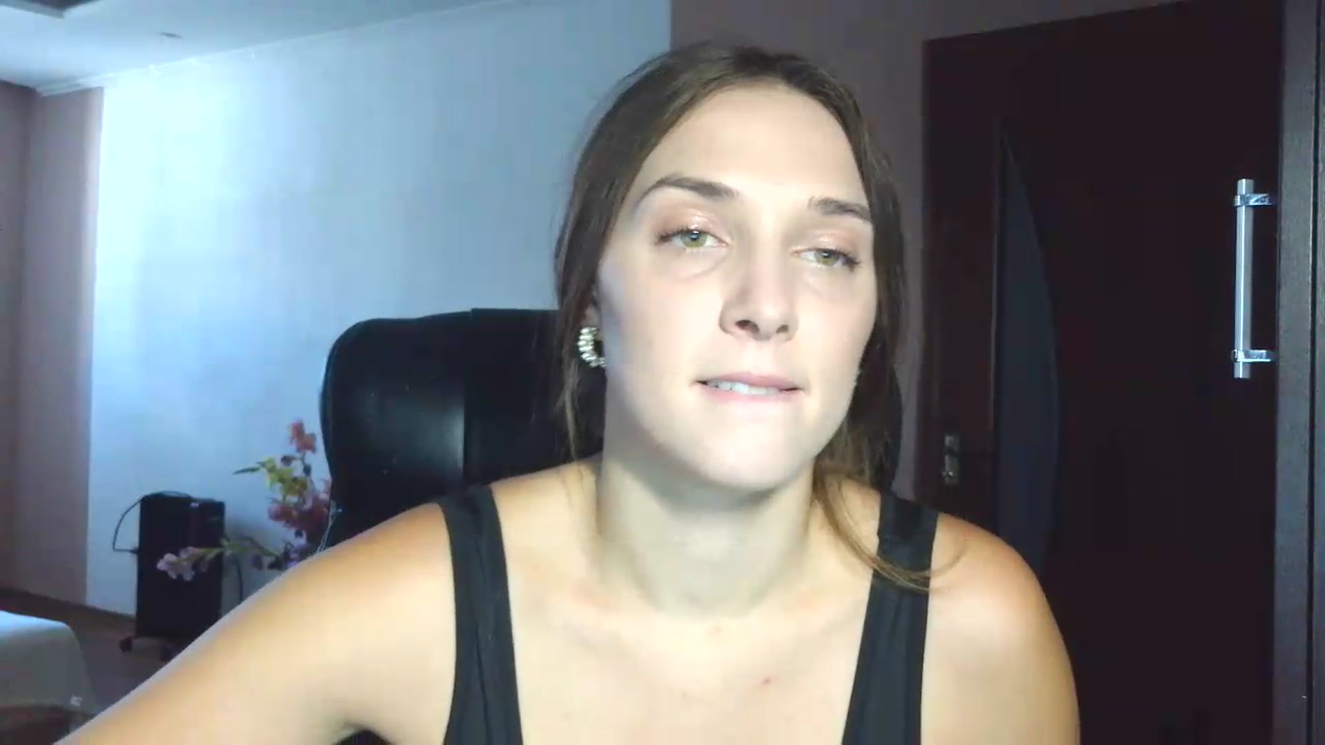Gallery image thumbnail from NayaFrost's myfreecams stream on, 09/18/2026, 12:15 image 2 of 20