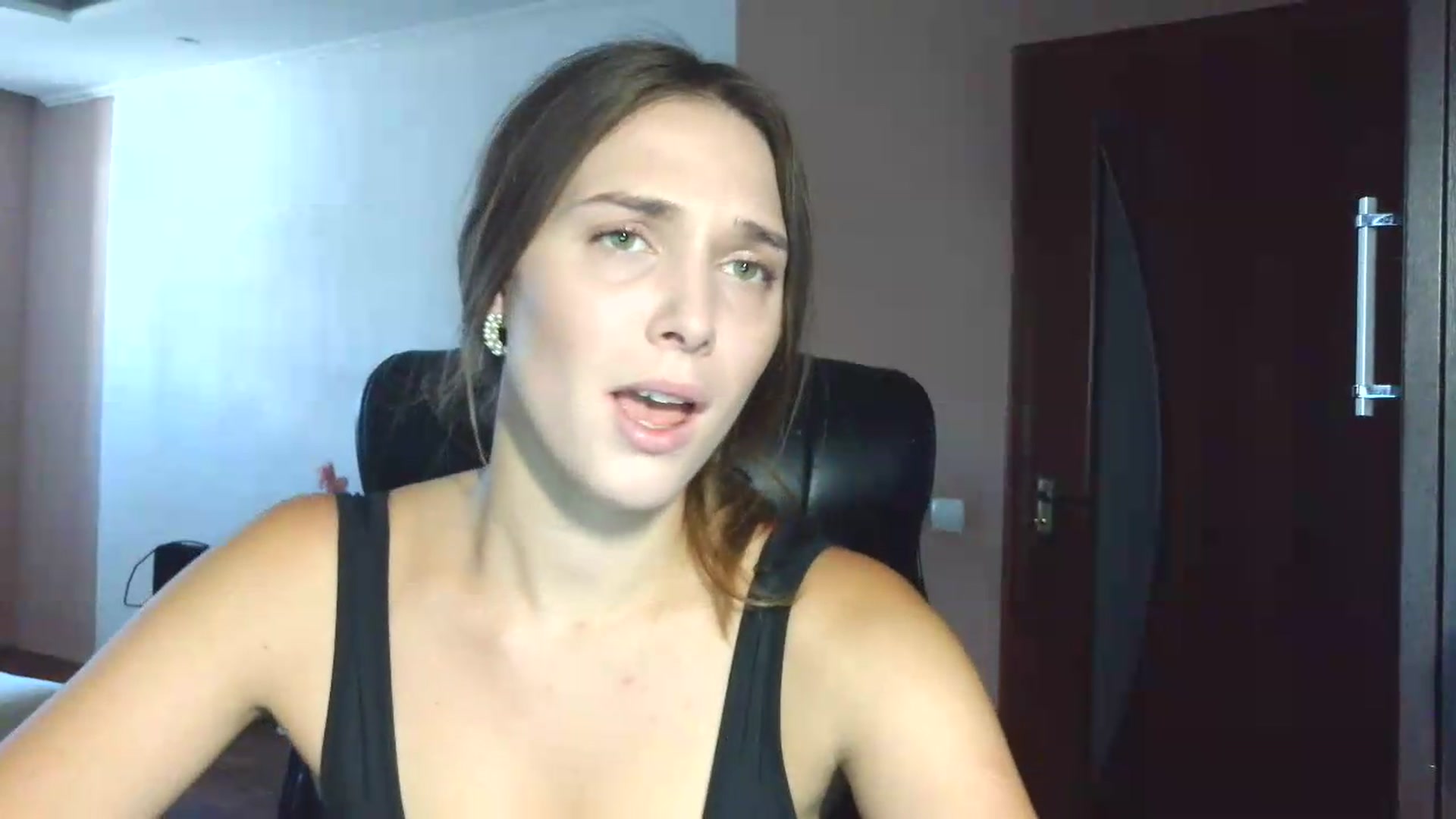Gallery image thumbnail from NayaFrost's myfreecams stream on, 09/18/2026, 12:15 image 4 of 20