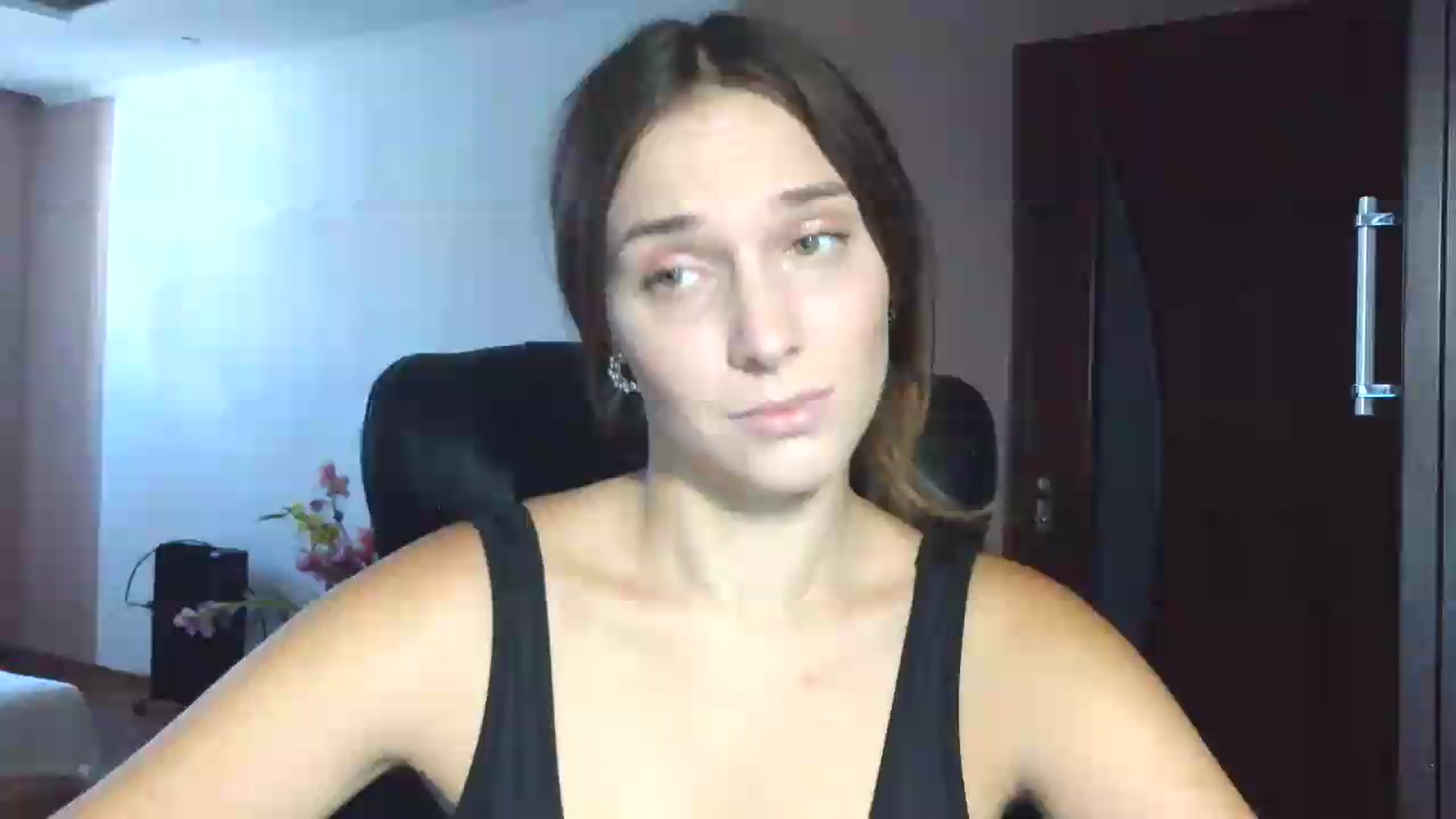 Gallery image thumbnail from NayaFrost's myfreecams stream on, 09/18/2026, 12:15 image 3 of 20