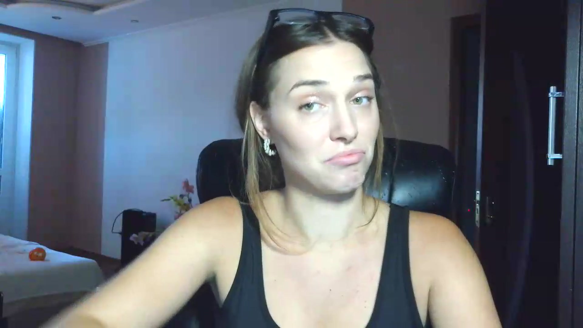 Gallery image thumbnail from NayaFrost's myfreecams stream on, 09/18/2026, 15:19 image 16 of 20