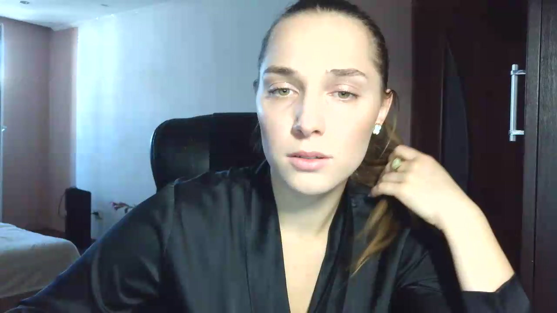 Gallery image thumbnail from NayaFrost's myfreecams stream on, 09/20/2026, 12:31 image 6 of 20