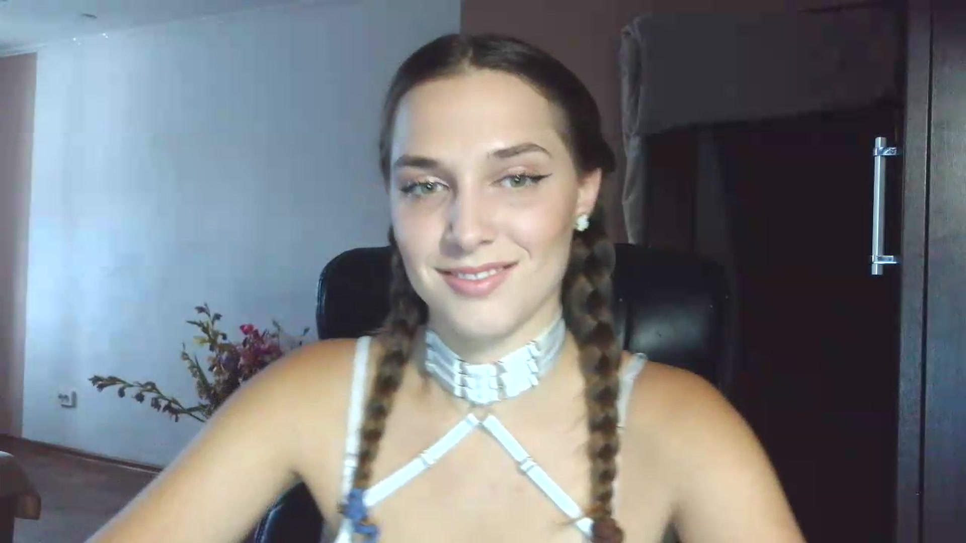 Gallery image thumbnail from NayaFrost's myfreecams stream on, 09/21/2026, 12:55 image 9 of 20