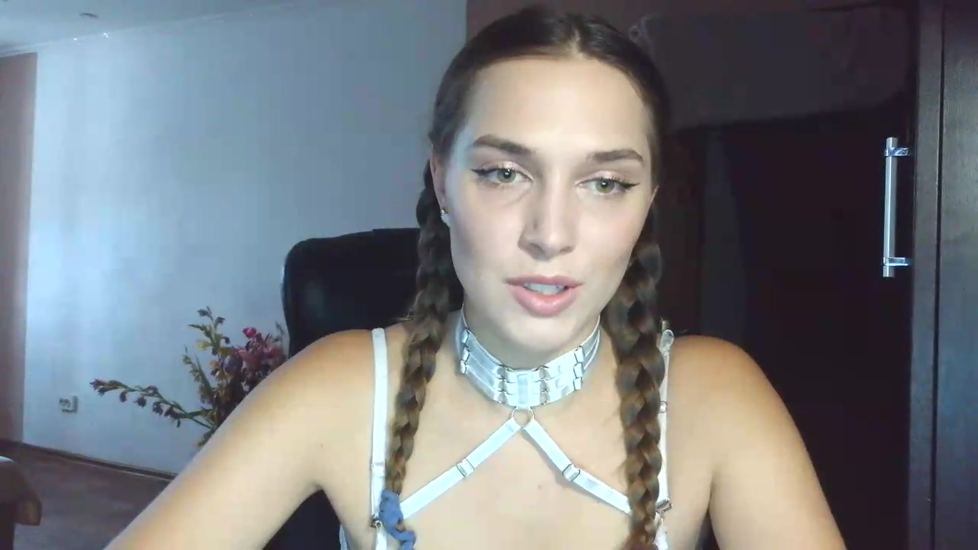 Gallery image thumbnail from NayaFrost's myfreecams stream on, 09/21/2026, 12:55 image 12 of 20