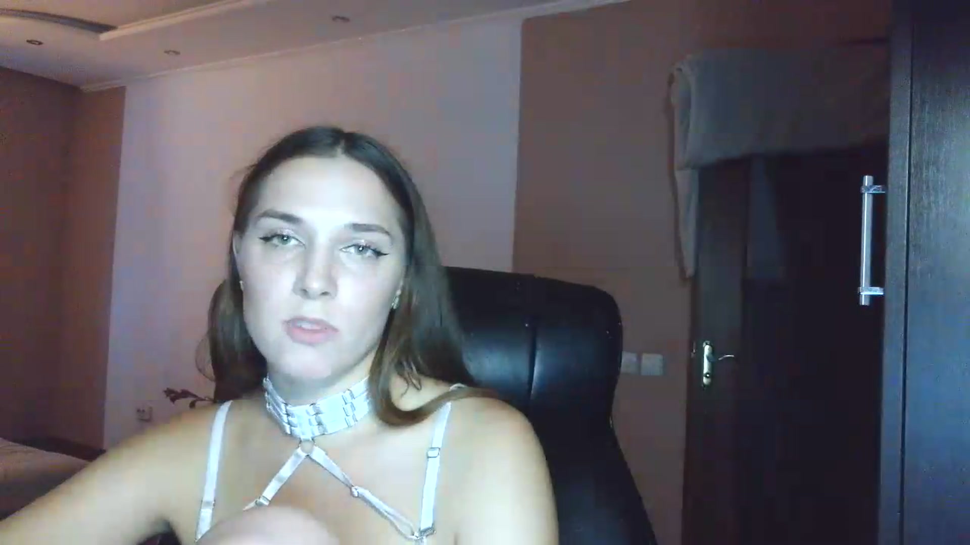 Gallery image thumbnail from NayaFrost's myfreecams stream on, 09/21/2026, 15:44 image 15 of 20