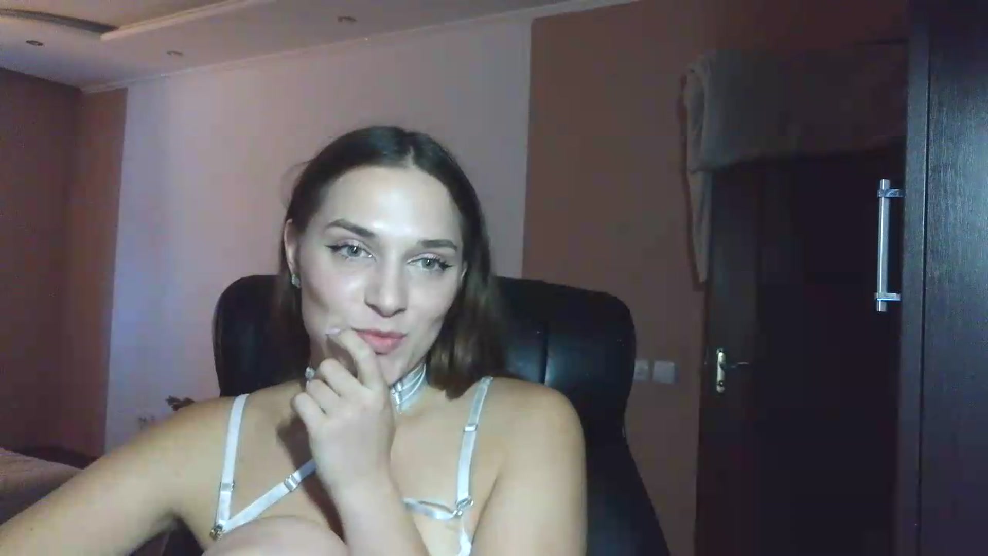 Gallery image thumbnail from NayaFrost's myfreecams stream on, 09/21/2026, 15:44 image 13 of 20