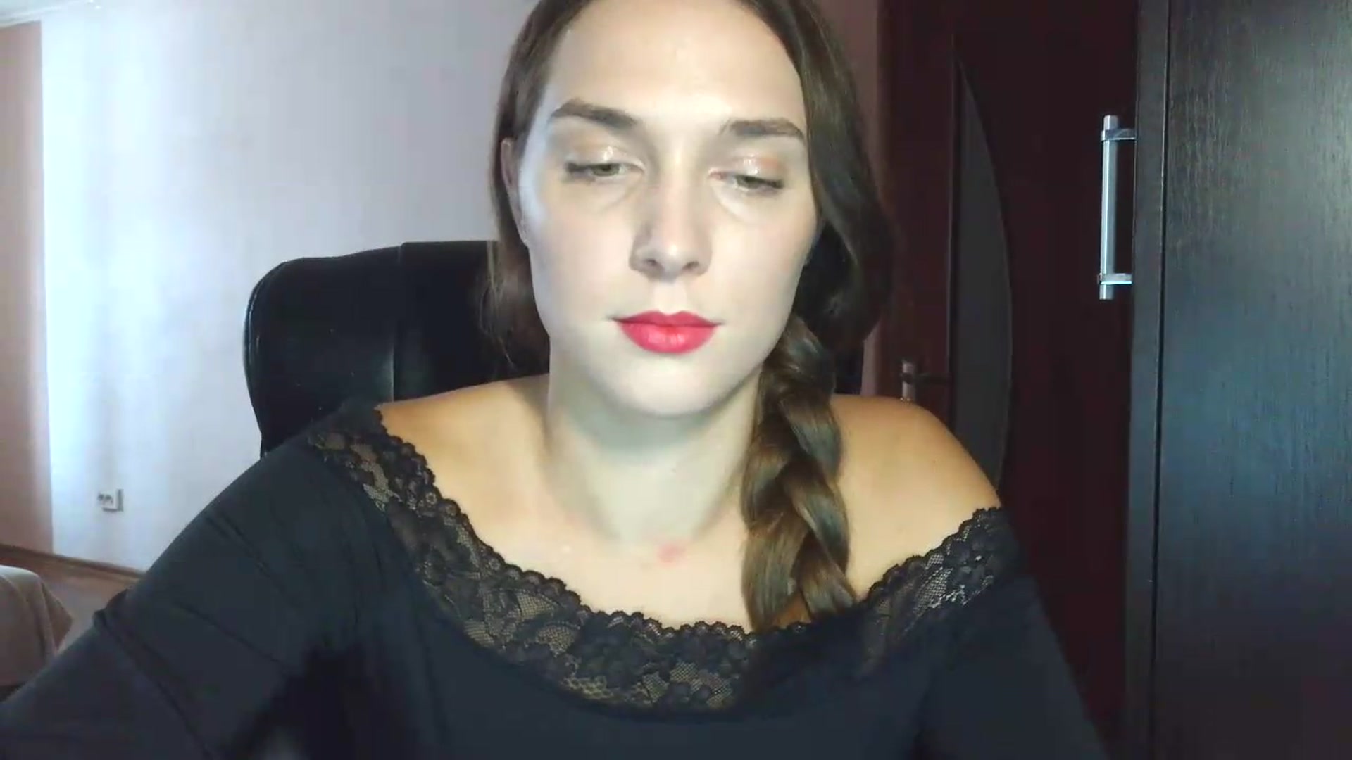 Gallery image thumbnail from NayaFrost's myfreecams stream on, 09/22/2026, 13:36 image 12 of 20
