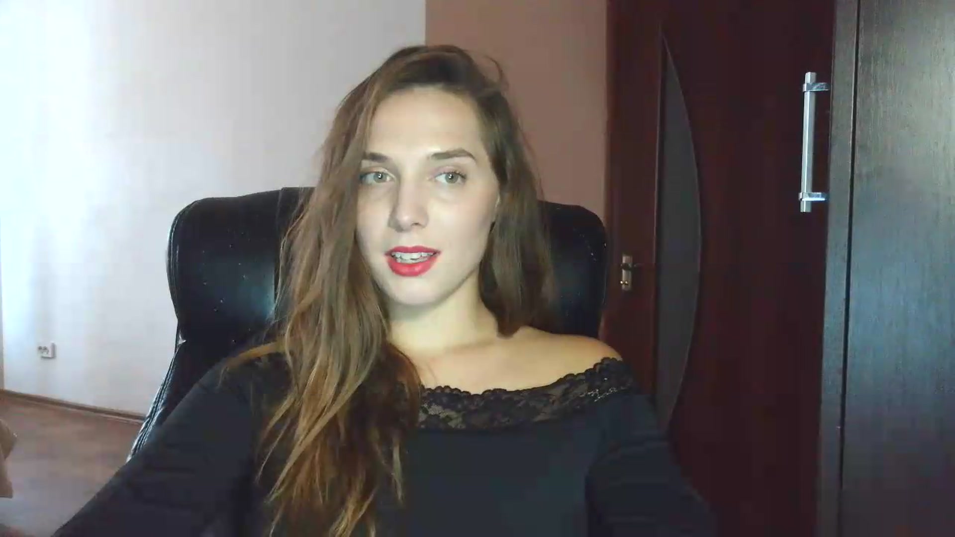 Gallery image thumbnail from NayaFrost's myfreecams stream on, 09/22/2026, 13:36 image 19 of 20
