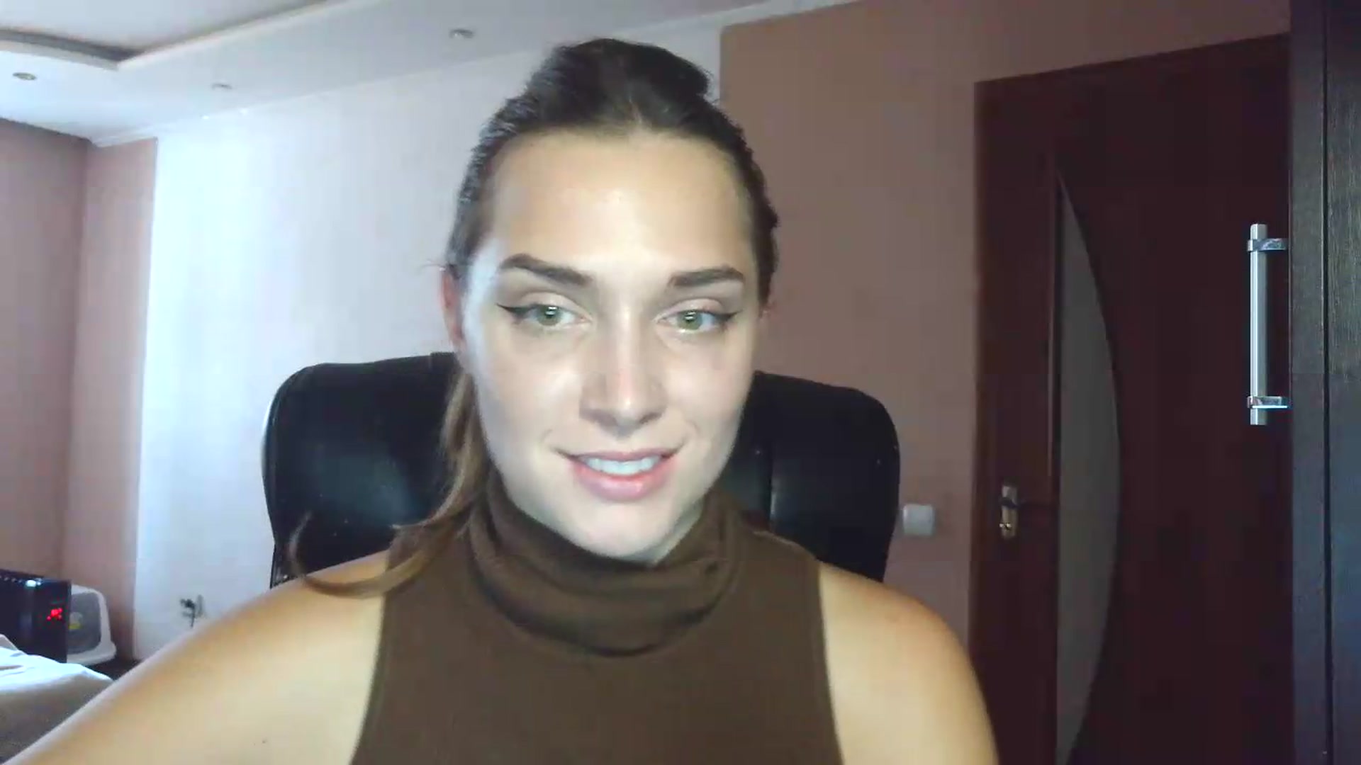 Gallery image thumbnail from NayaFrost's myfreecams stream on, 09/25/2026, 13:10 image 4 of 20