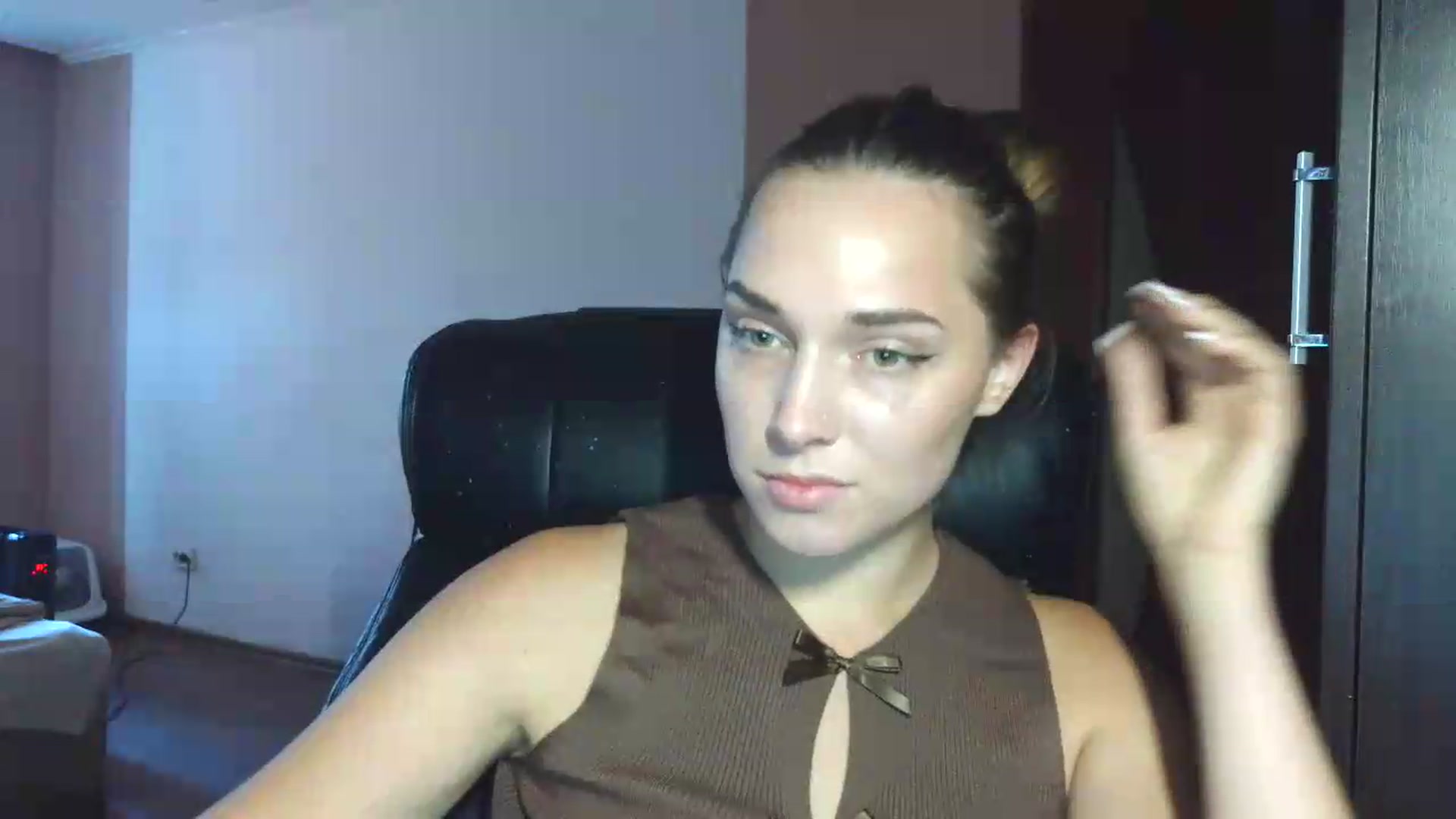 Gallery image thumbnail from NayaFrost's myfreecams stream on, 09/25/2026, 14:31 image 11 of 20