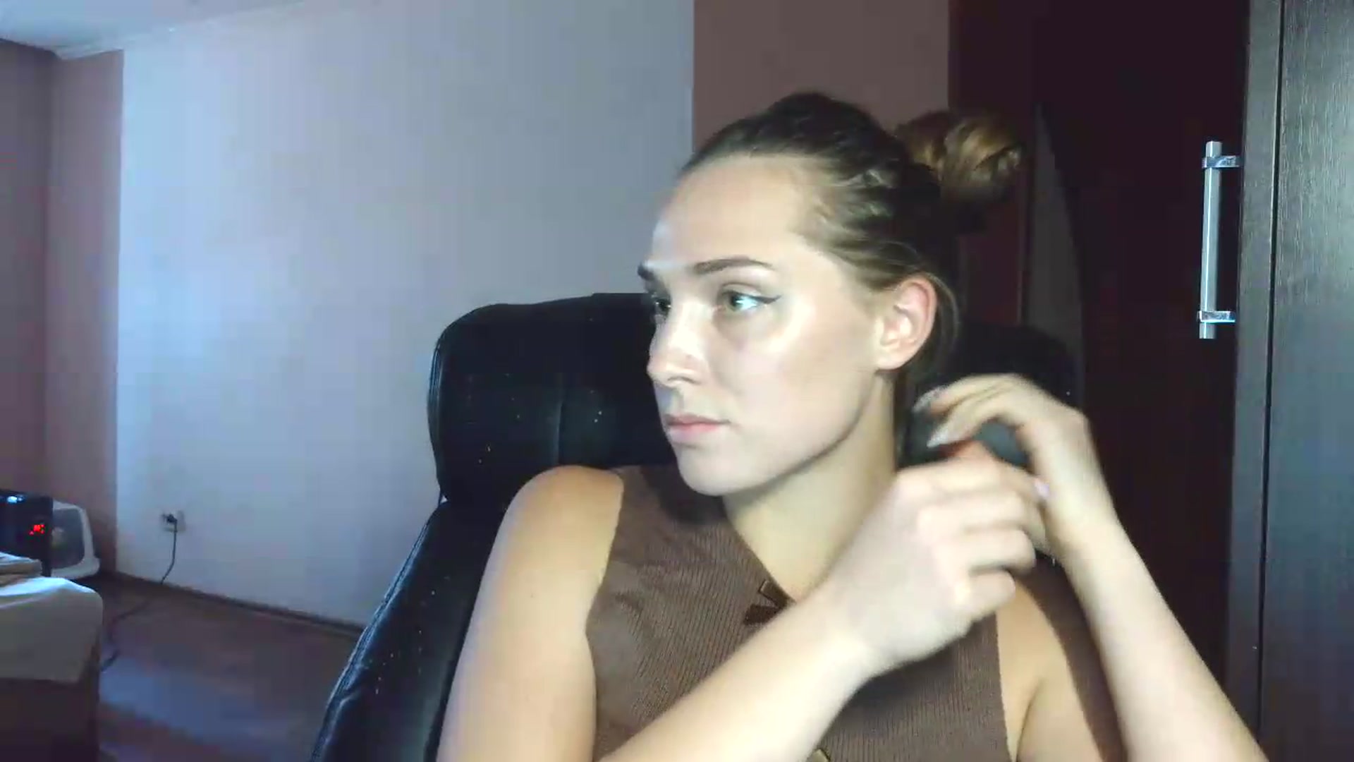 Gallery image thumbnail from NayaFrost's myfreecams stream on, 09/25/2026, 14:31 image 9 of 20