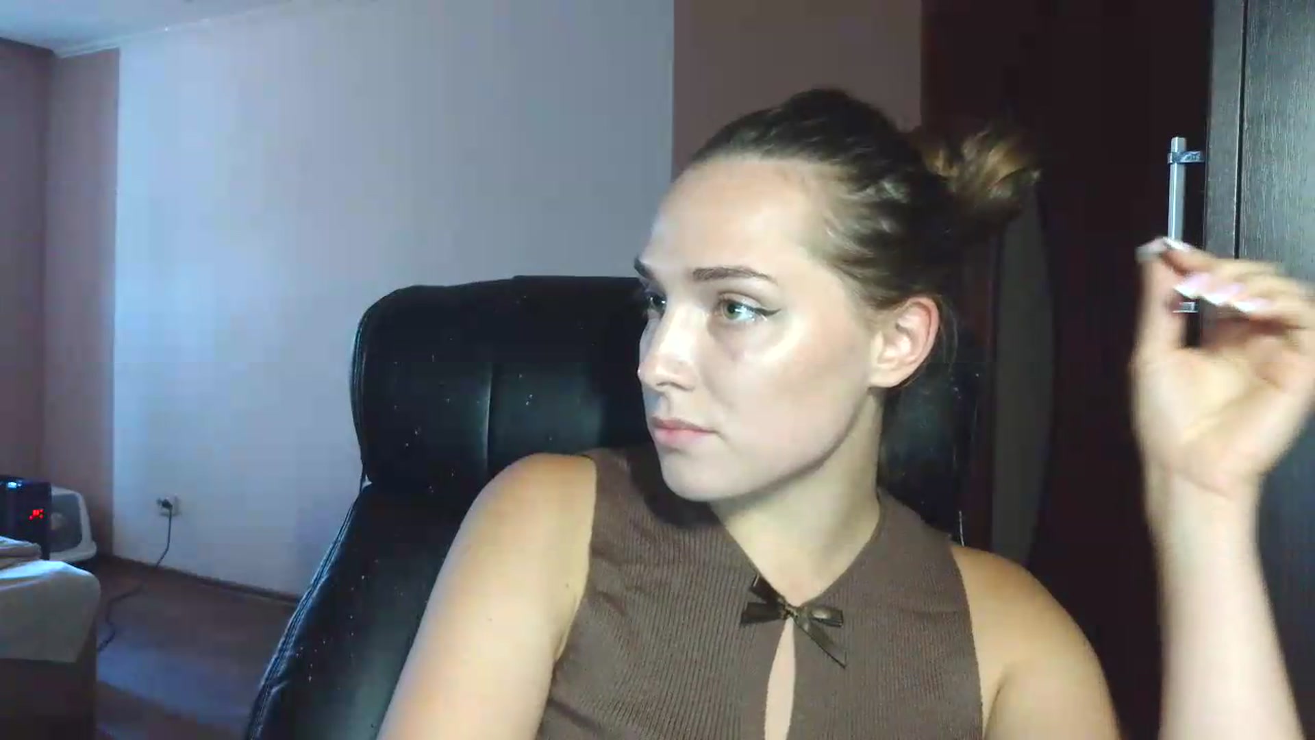Gallery image thumbnail from NayaFrost's myfreecams stream on, 09/25/2026, 14:31 image 10 of 20