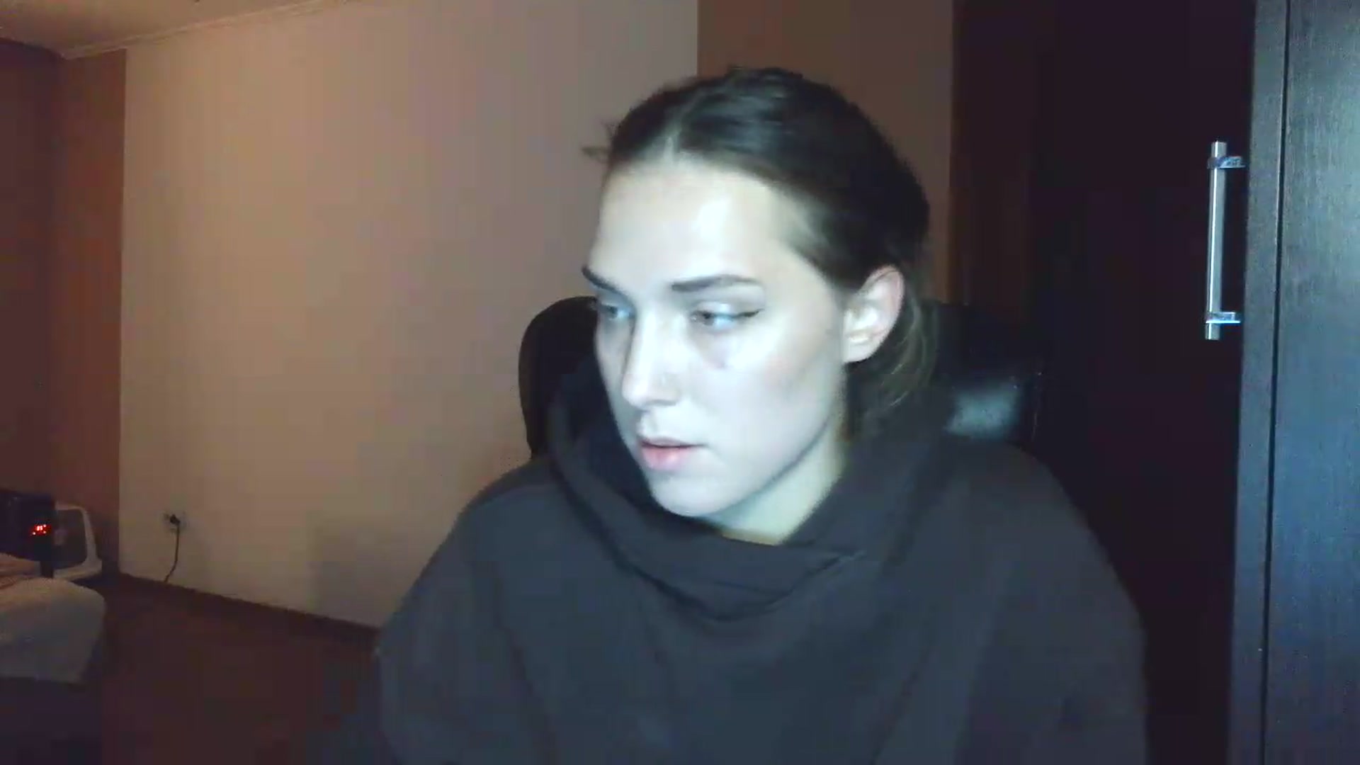 Gallery image thumbnail from NayaFrost's myfreecams stream on, 09/25/2026, 15:46 image 19 of 20