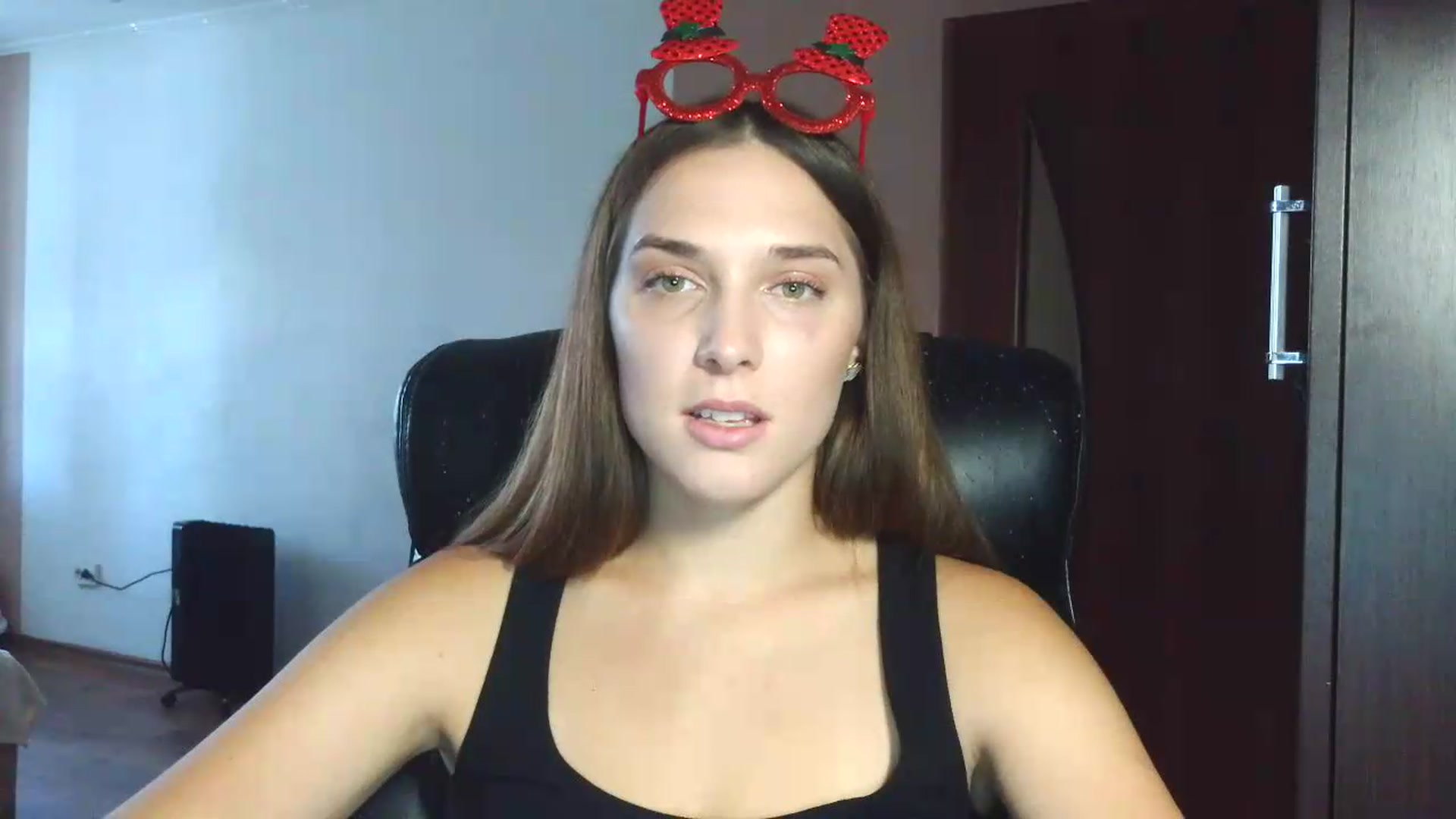 Gallery image thumbnail from NayaFrost's myfreecams stream on, 09/26/2026, 13:36 image 17 of 20