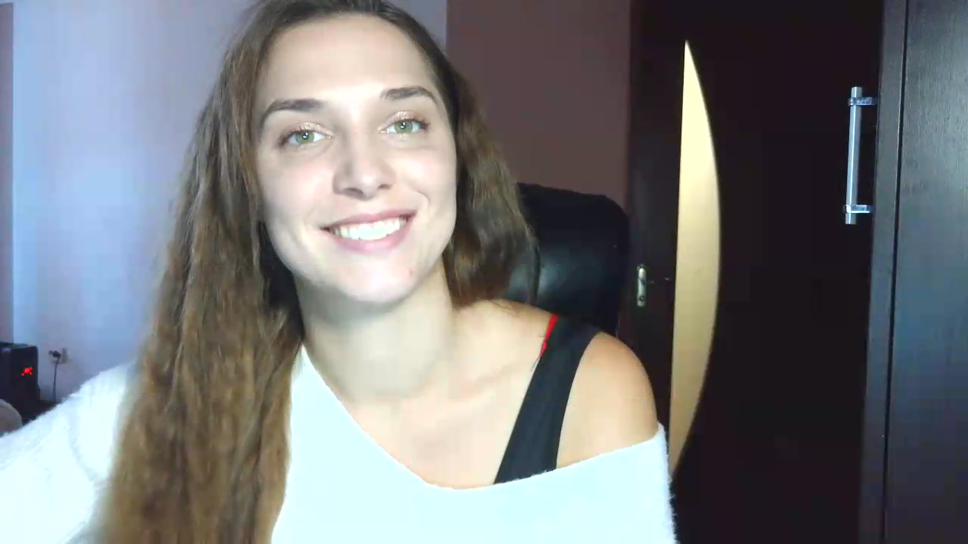 Gallery image thumbnail from NayaFrost's myfreecams stream on, 09/28/2026, 14:25 image 19 of 20