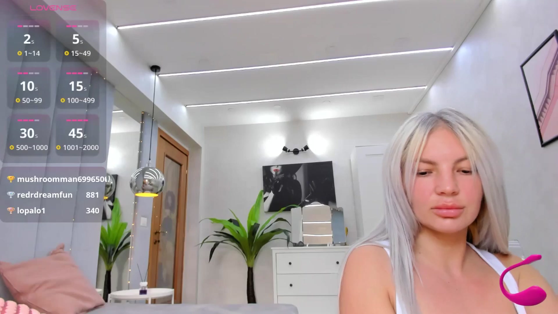 Gallery image thumbnail from NayraDream's myfreecams stream on, 05/17/2025, 12:22 image 20 of 20