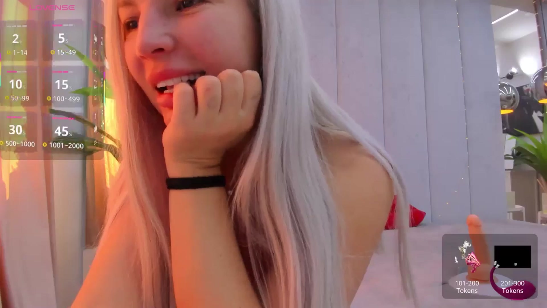 Gallery image thumbnail from NayraDream's myfreecams stream on, 11/01/2025, 10:52 image 11 of 20