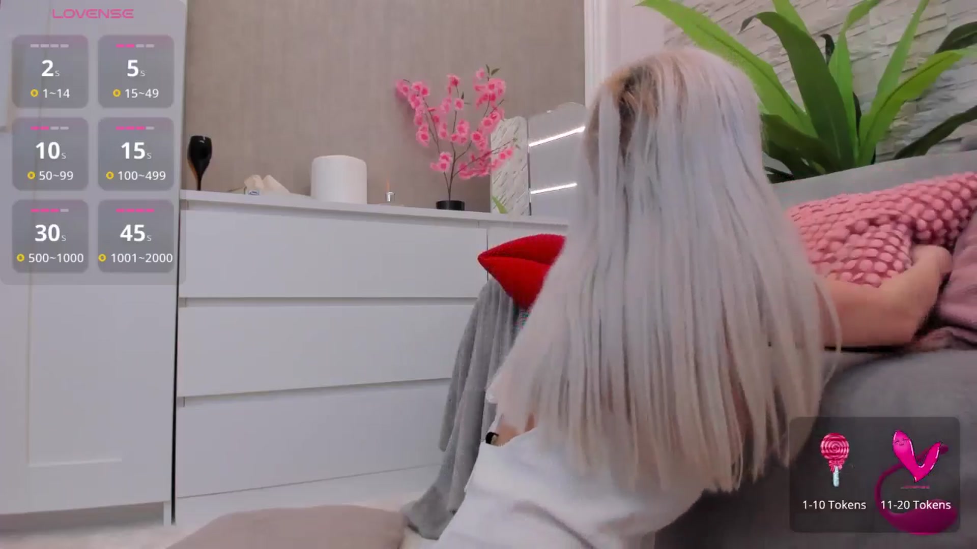 Gallery image thumbnail from NayraDream's myfreecams stream on, 02/20/2026, 10:45 image 12 of 20