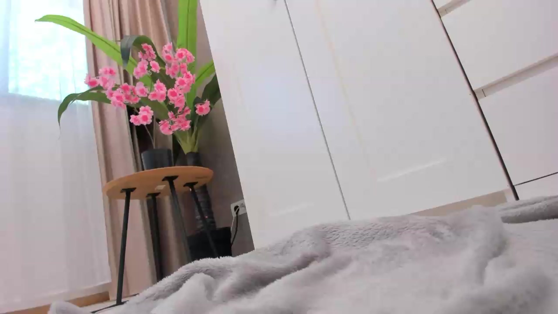 Gallery image thumbnail from NayraDream's myfreecams stream on, 06/26/2026, 11:12 image 2 of 20