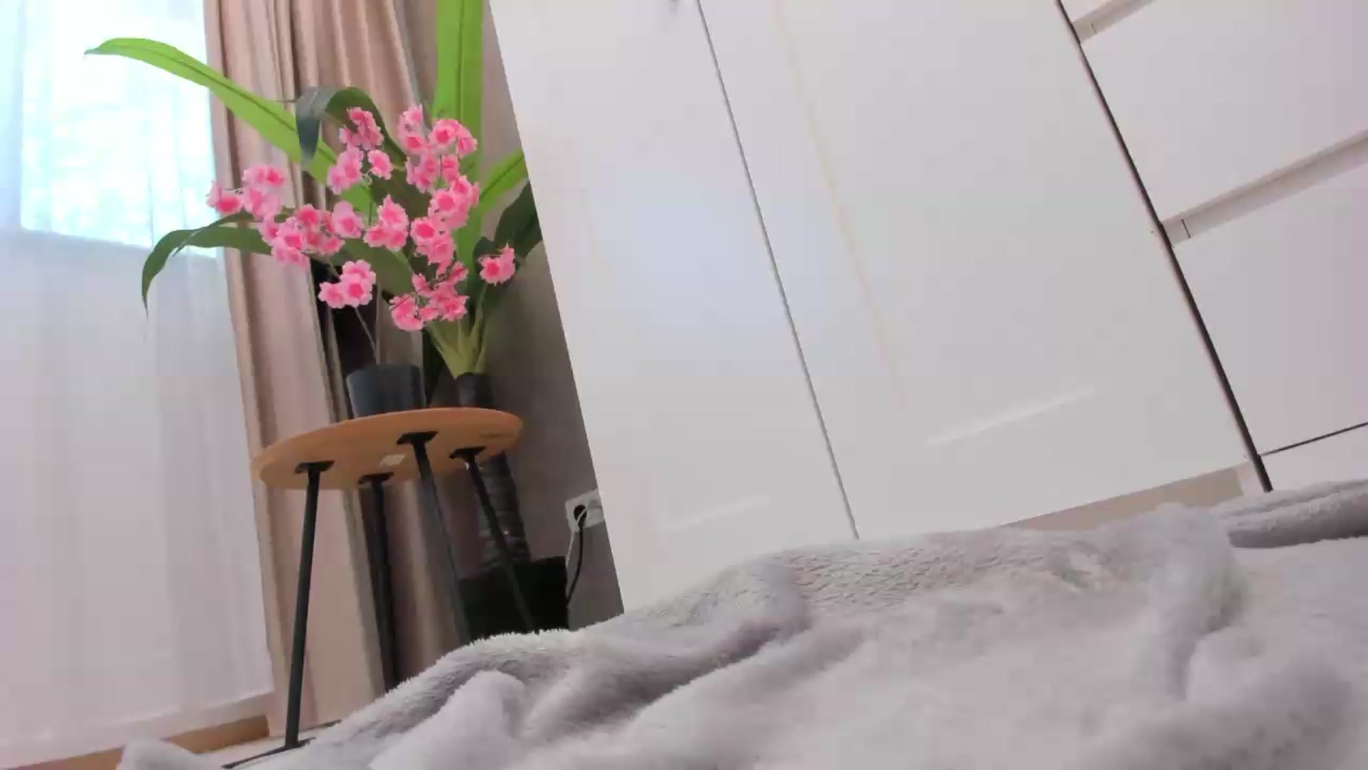 Gallery image thumbnail from NayraDream's myfreecams stream on, 06/26/2026, 11:12 image 1 of 20