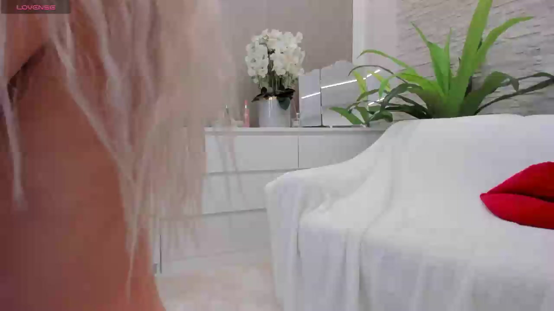 Gallery image thumbnail from NayraDream's myfreecams stream on, 10/01/2026, 09:32 image 1 of 20