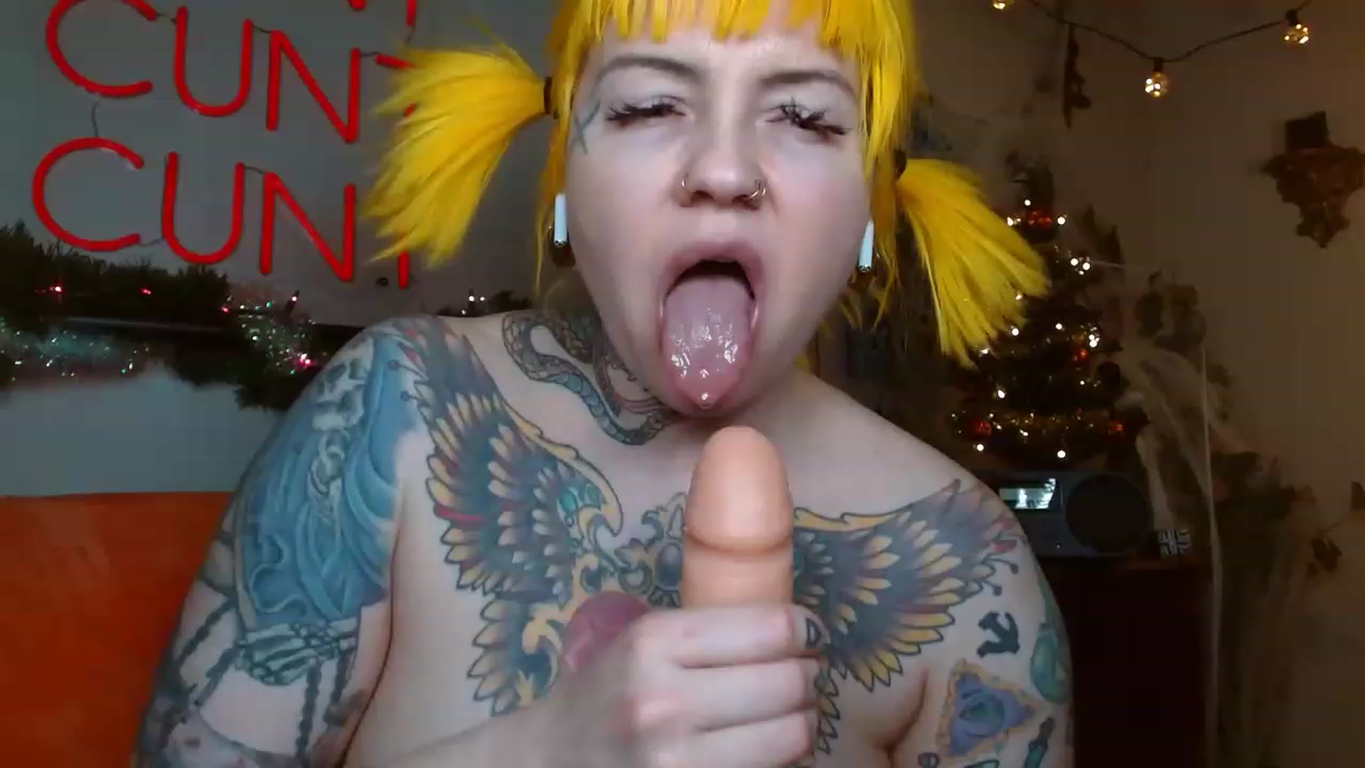Gallery image thumbnail from NecroNicki's myfreecams stream on, 11/14/2022, 11:04 image 2 of 20