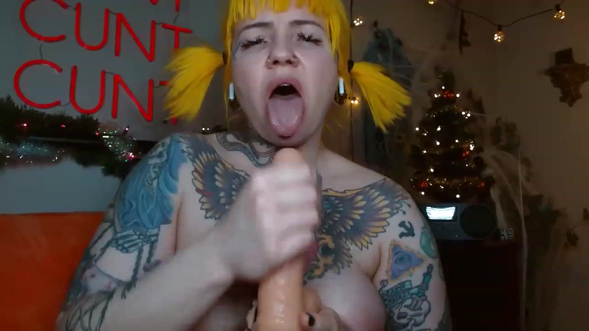 Gallery image thumbnail from NecroNicki's myfreecams stream on, 11/14/2022, 11:04 image 3 of 20