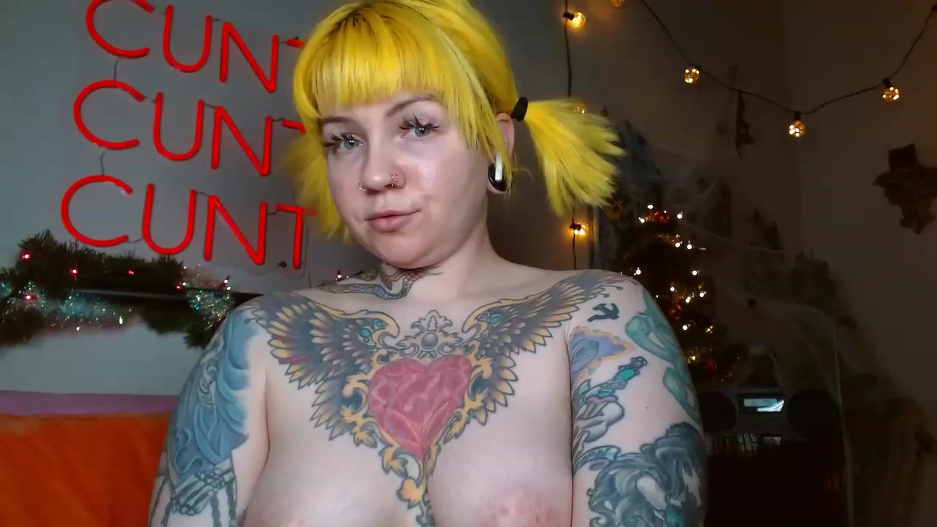 Gallery image thumbnail from NecroNicki's myfreecams stream on, 11/28/2022, 04:05 image 12 of 20