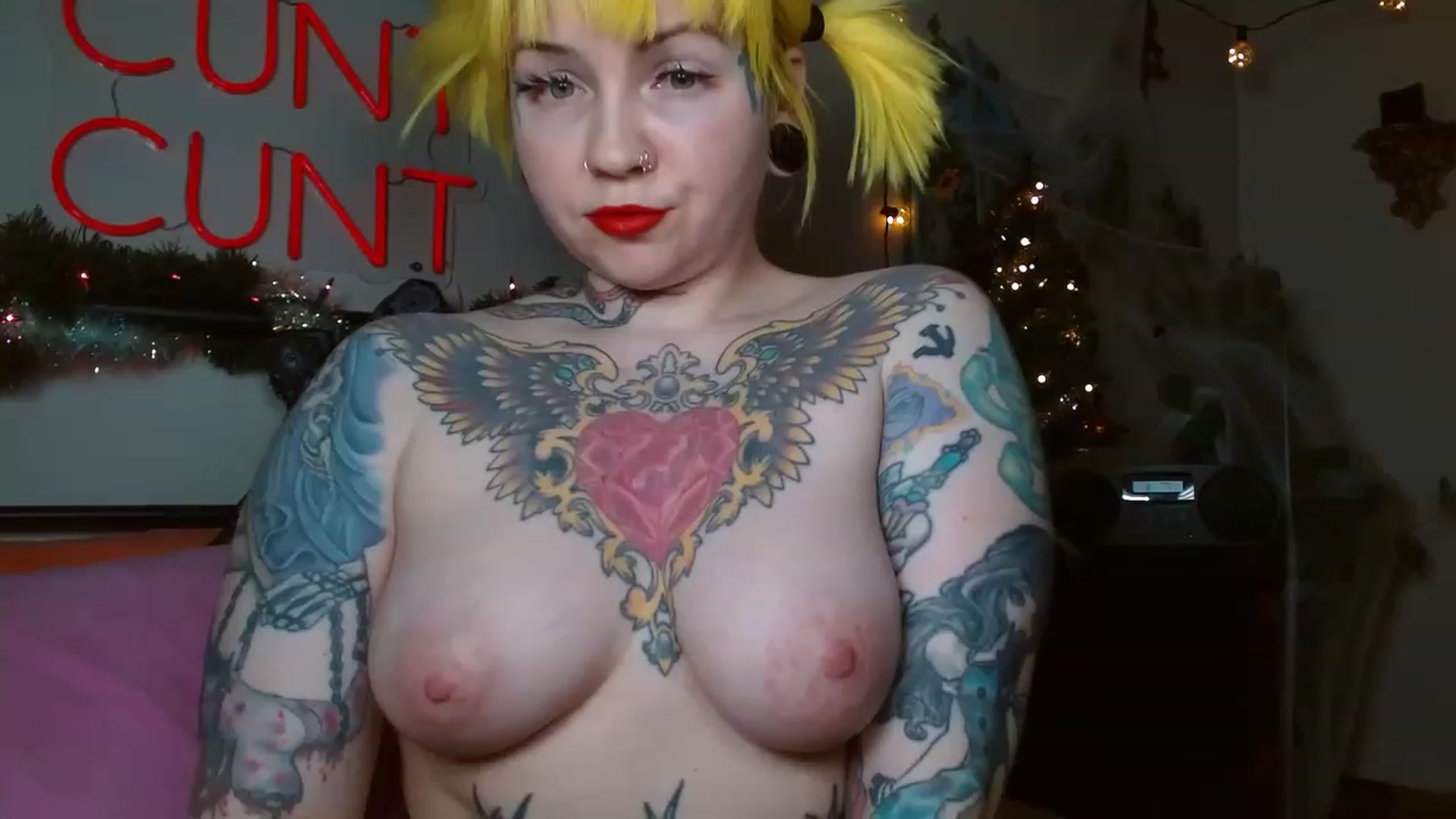 Gallery image thumbnail from NecroNicki's myfreecams stream on, 12/07/2022, 02:37 image 14 of 20